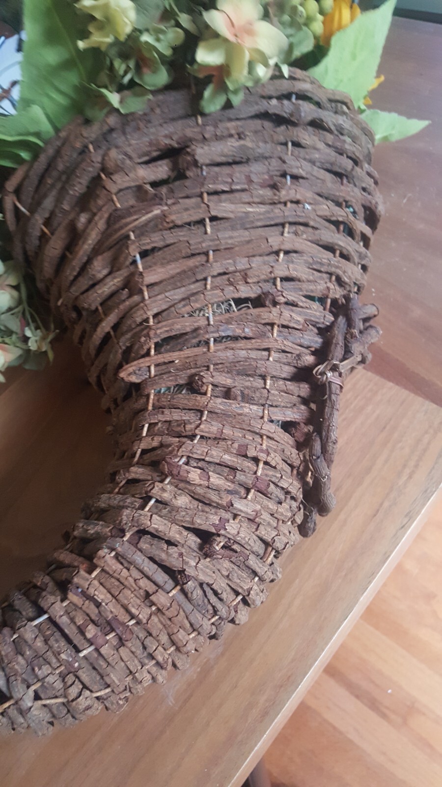 Vtg Handwoven Cornucopia Horn of Plenty Large Arrangement Centerpiece