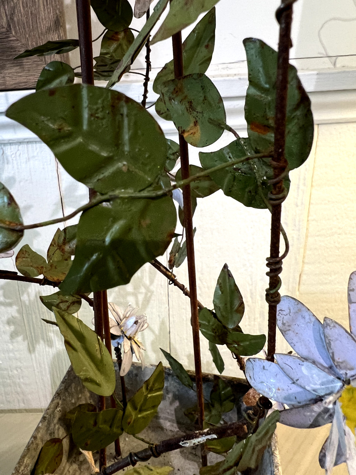 French Wire Trumpet Vine Trellis Rose Pink Antique Looking Floral Decorative