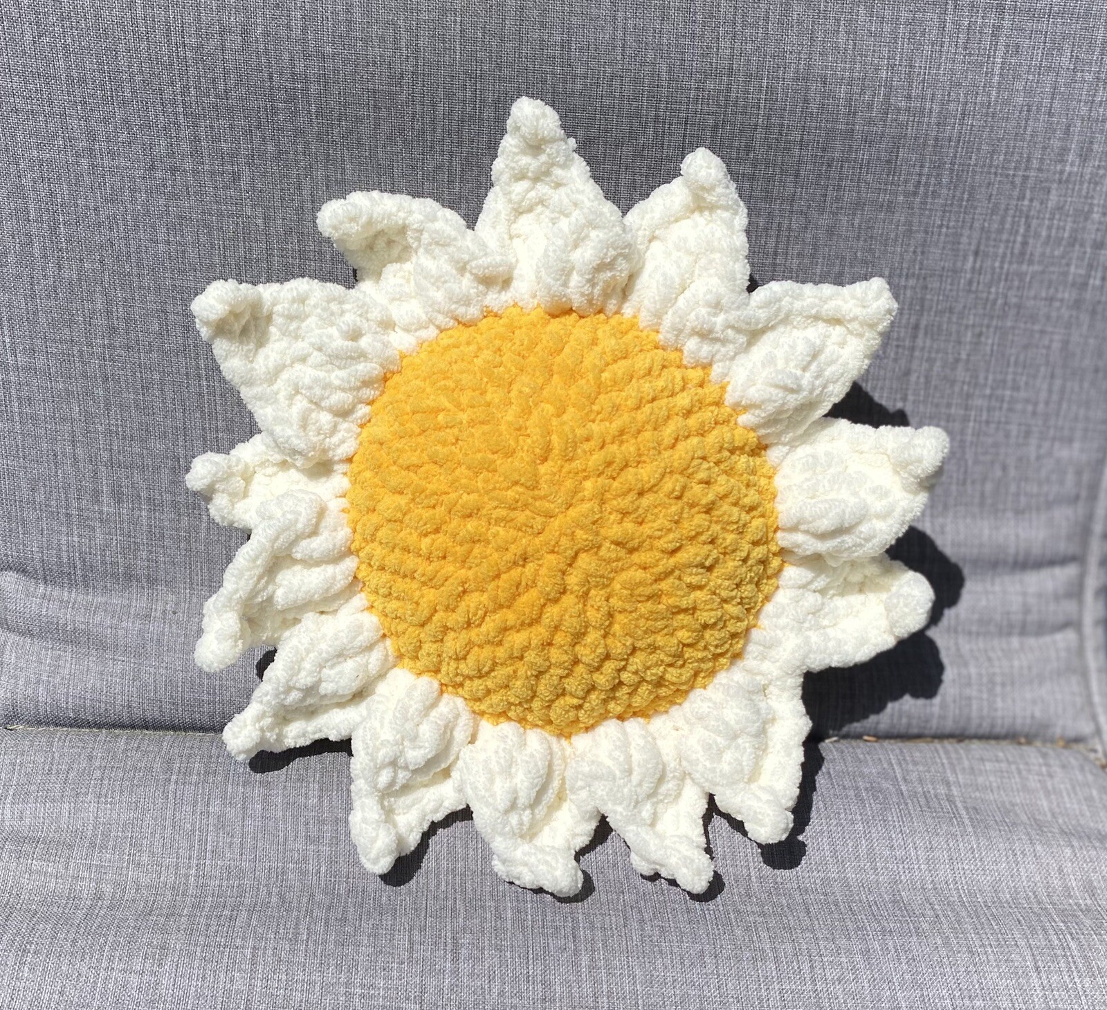 Cottage Style Farmhouse Summer Flowers Pillows Daisy Bowl Filler Tiered Tray