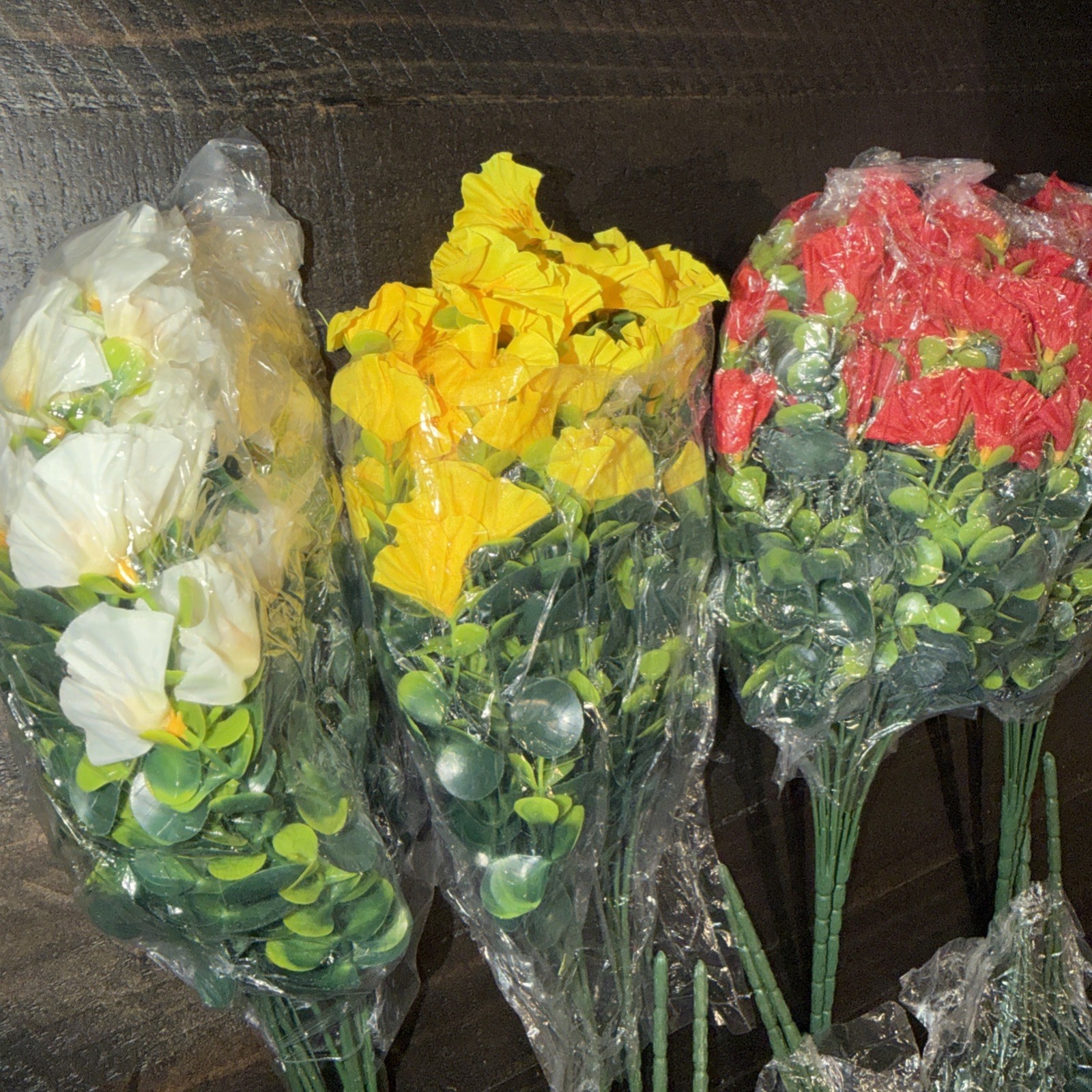 Nigirior Artificial Faux Flowers for Outdoors Fake Plants 16 Bundles Greenery