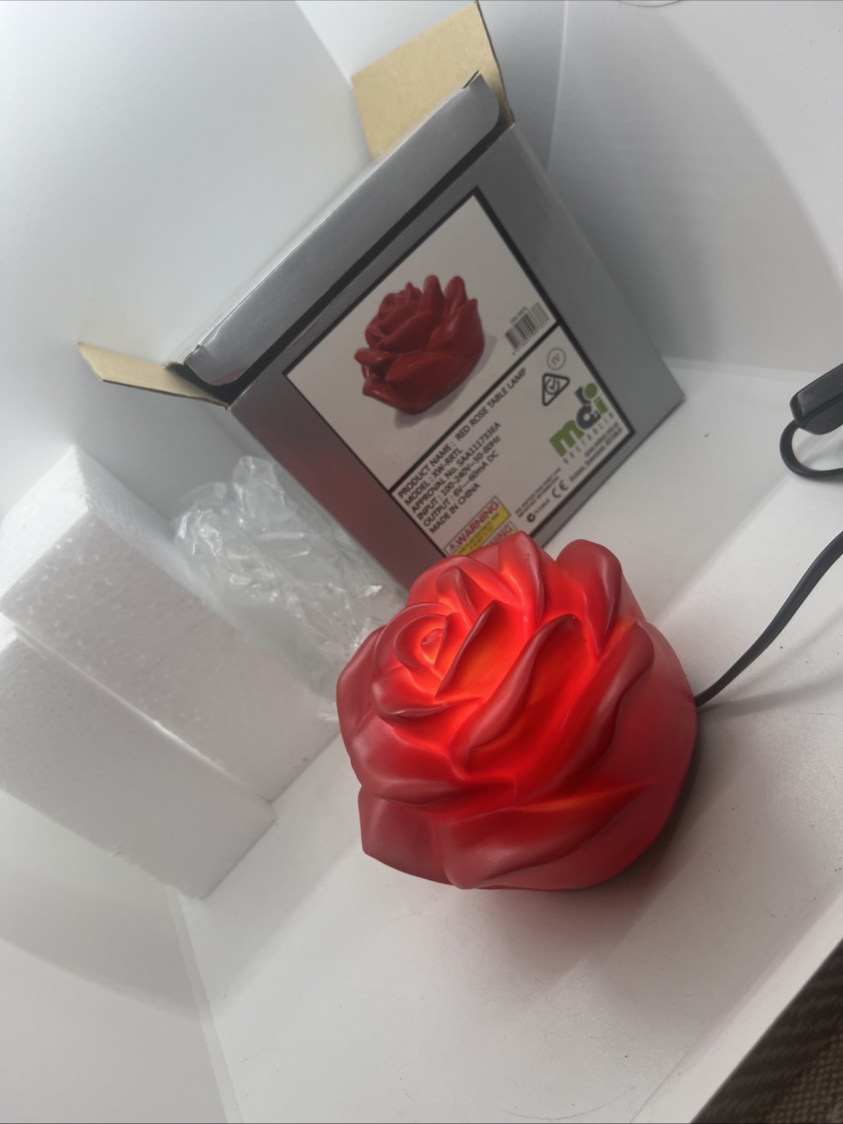 MDI Australia Red Rose Table Lamp Romantic Decor Light Gift Model XW-RRTL