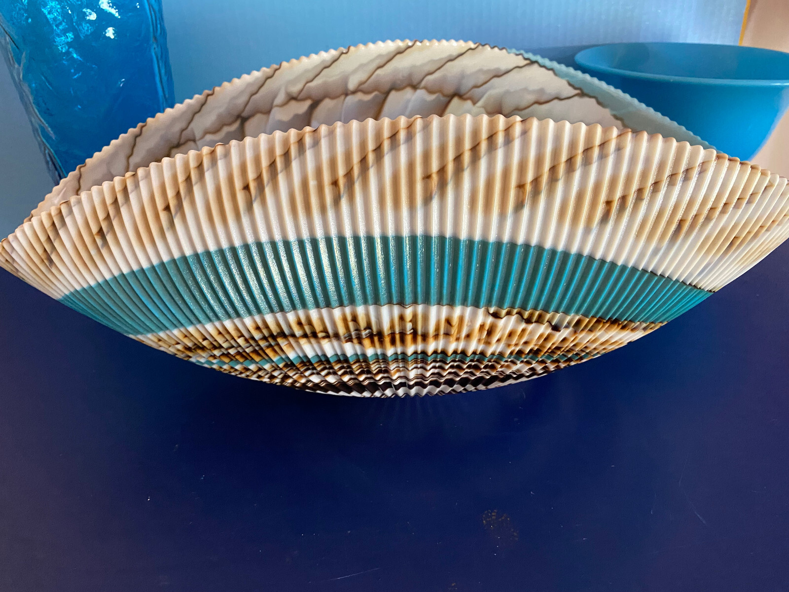 Native Trails Murand Glass Vessel Shell Large 16″ Long And 7 1/2″ Wide 7″ Tall