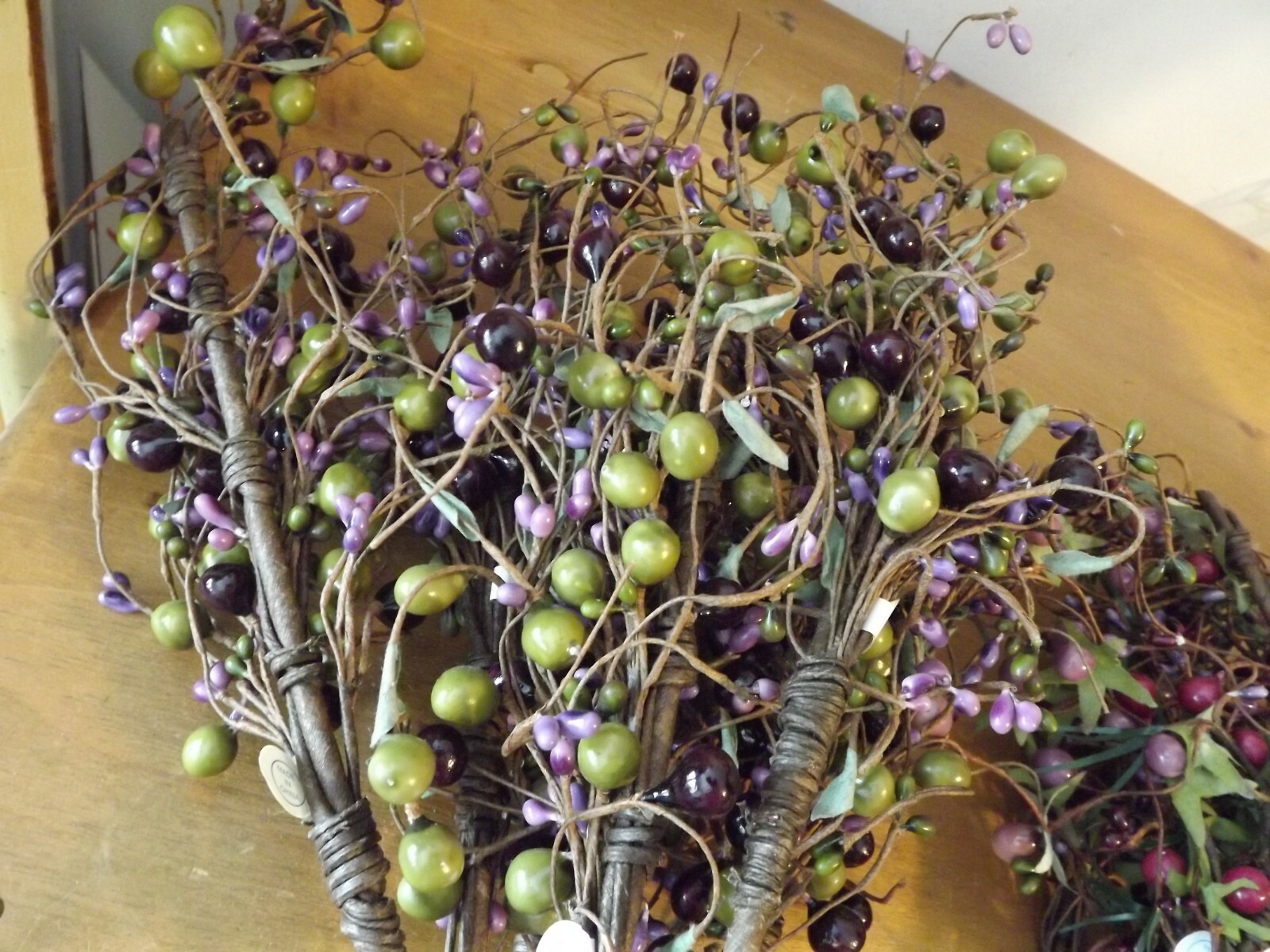 multicolor FAUX BERRY STEMS 20″ -25″ PICKS pip berries U CHOOSE COLOR