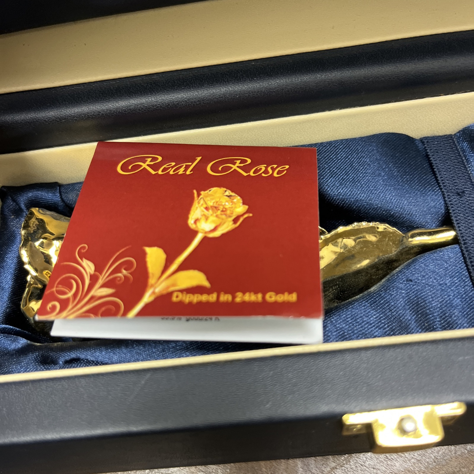 24K GOLD DIPPED NATURAL ROSE 7″ – MIDNIGHT BLUE GIFT BOX+ Vase