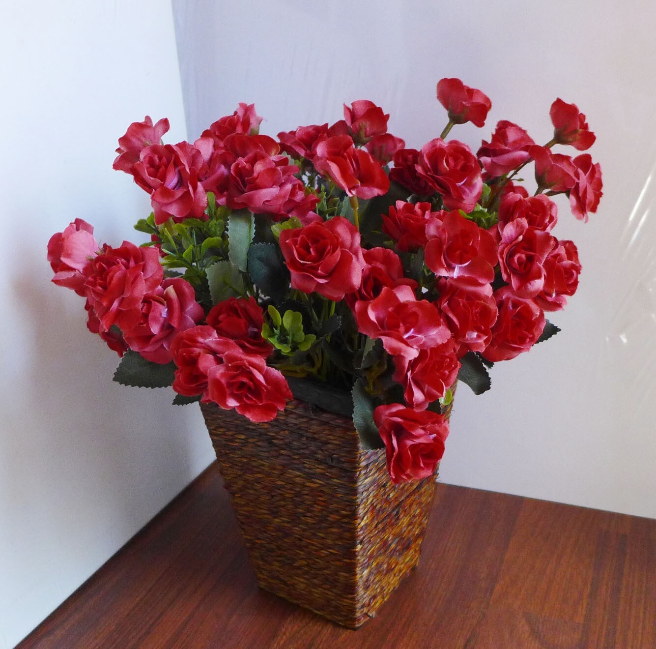 Artificial Plants Rose Flowers Fake Grass Wedding Decora (buy 2 get 2 free)