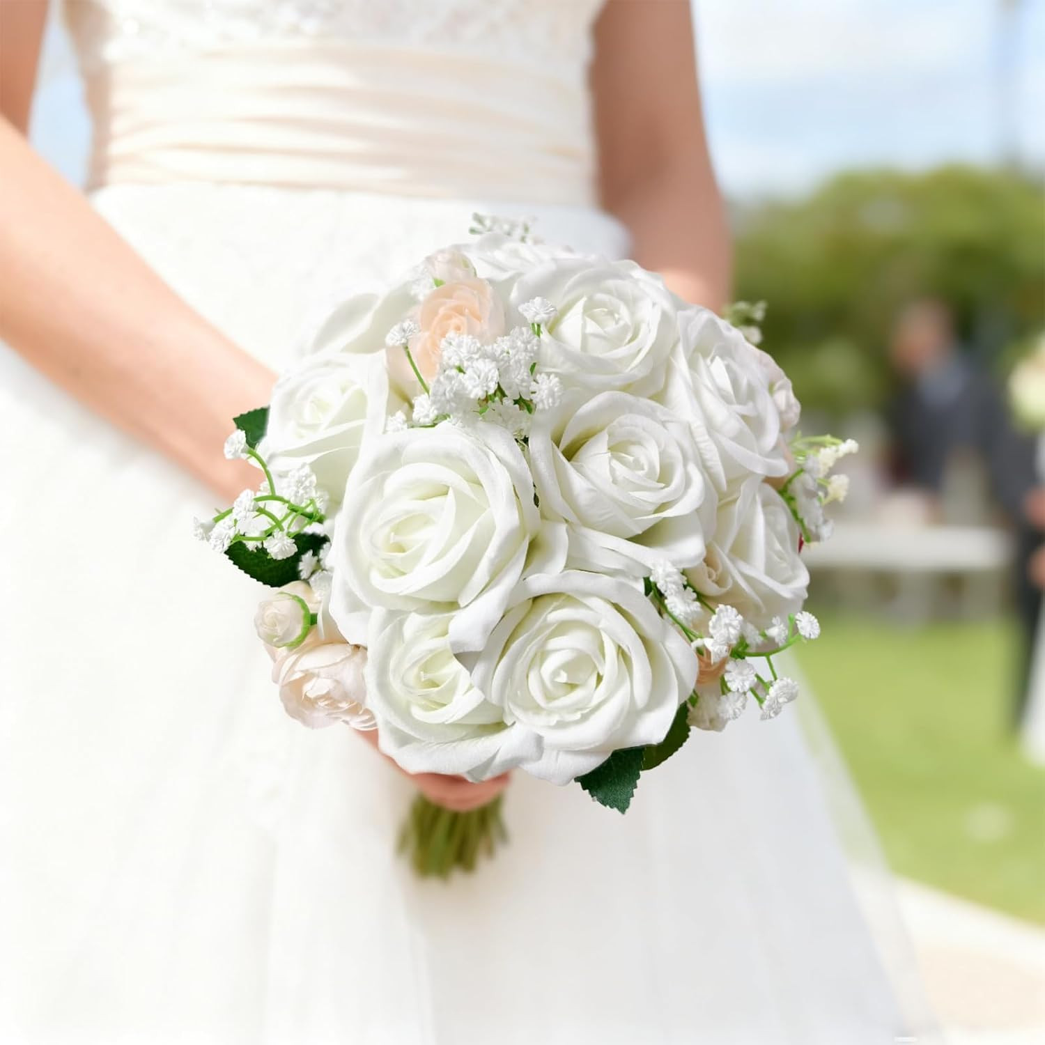 50Pcs White Roses Artificial Flowers with Stems，Fake Roses Bouquet Fake Flowers