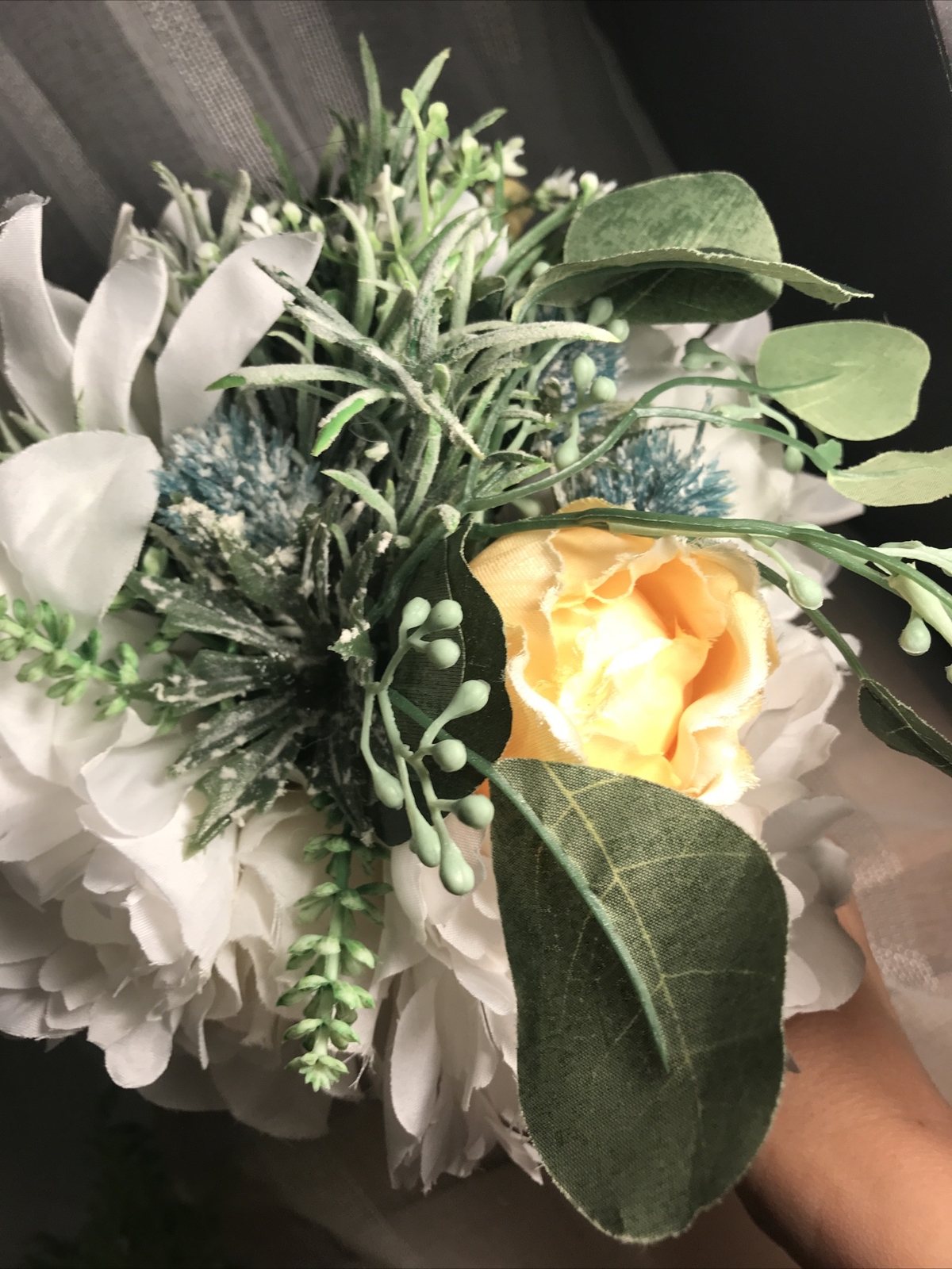 Faux Flower Centerpiece Glass Vase NWT White Yellow Green Beautiful Floral Decor