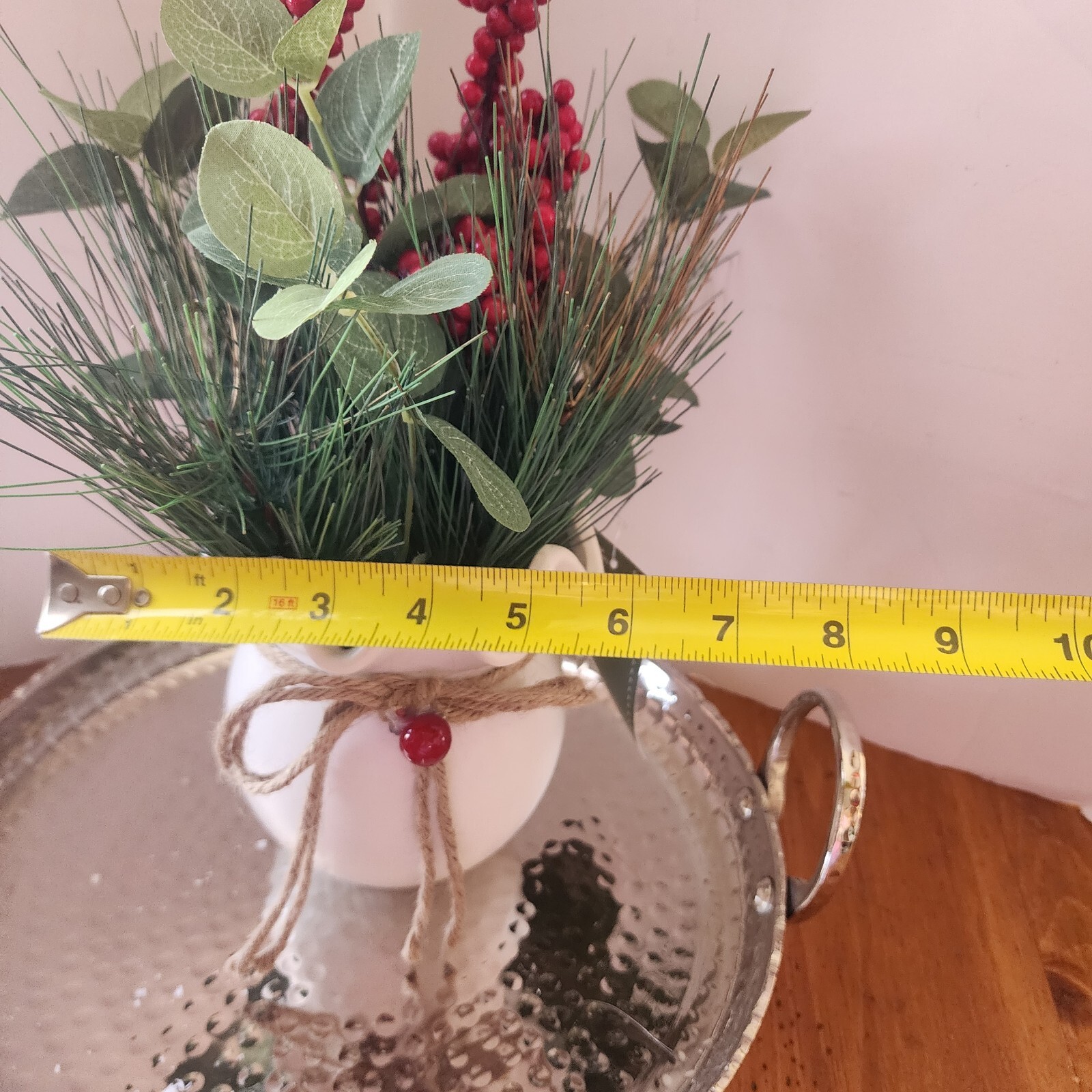 Home Decor Artifical Floral Greenery Arrangement White Ruffled Pottery Planter