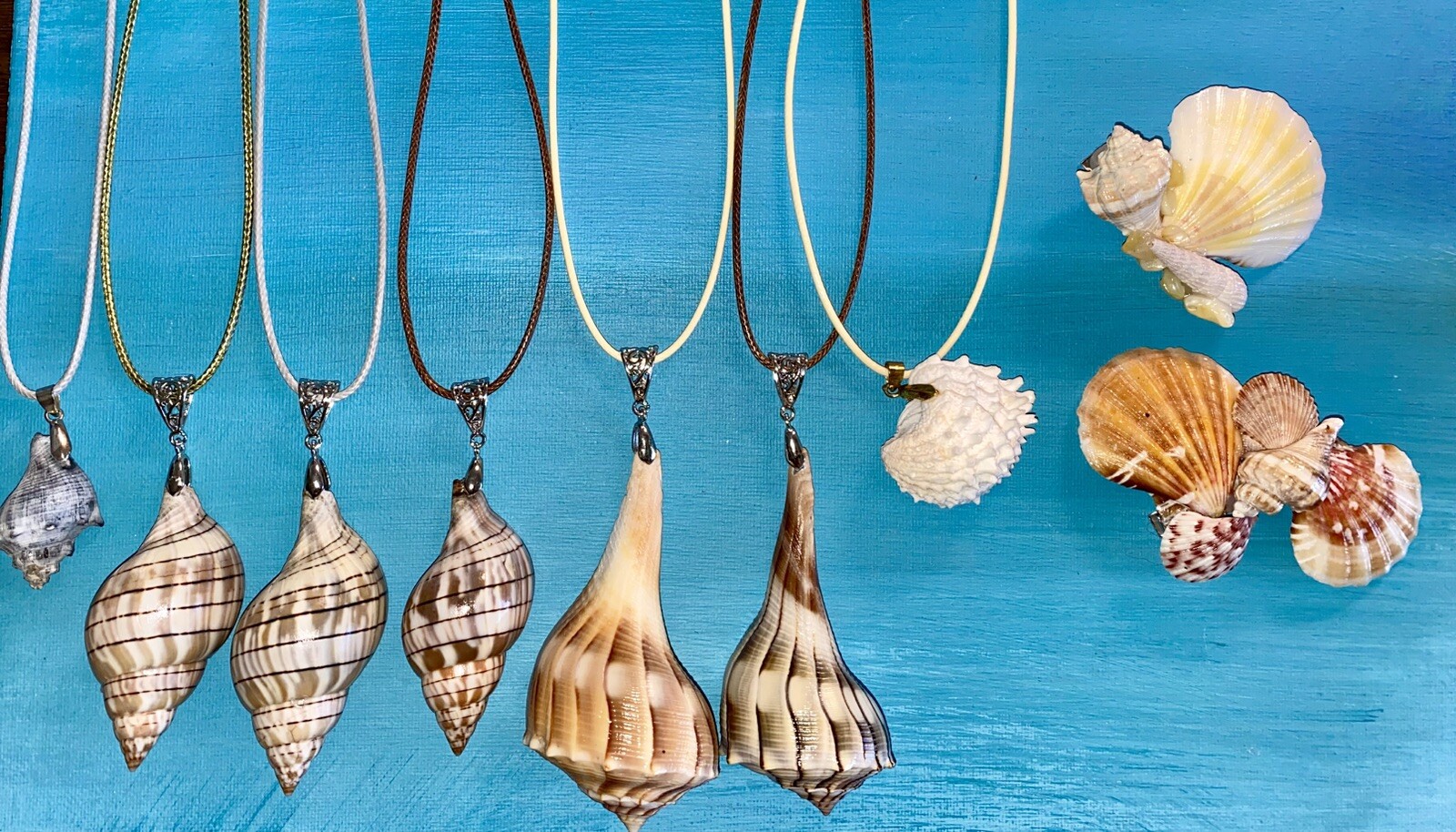 Under The Sea Teal Fish Arrangement, Table Art, Swimming Fish, Seashells