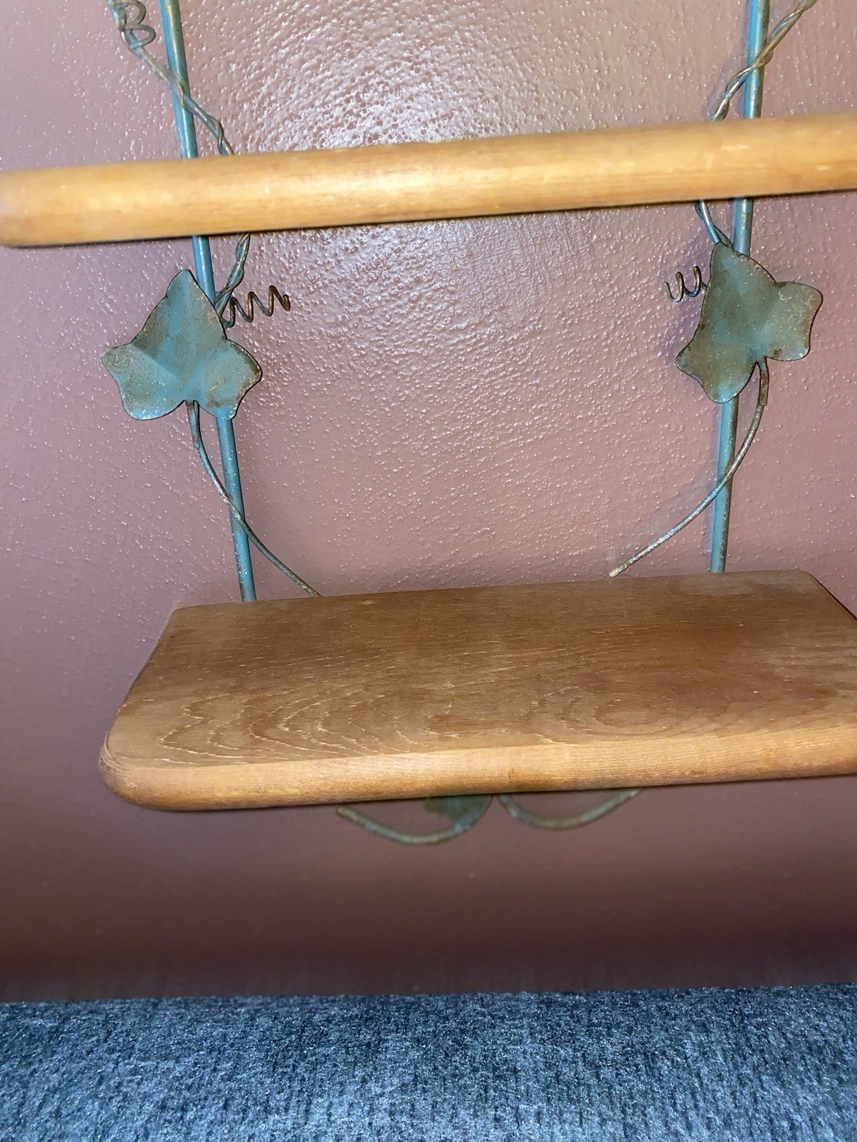 Vintage Home Interiors Metal Green Gold Accents Ivy Cottage Core 3 Wood Shelves