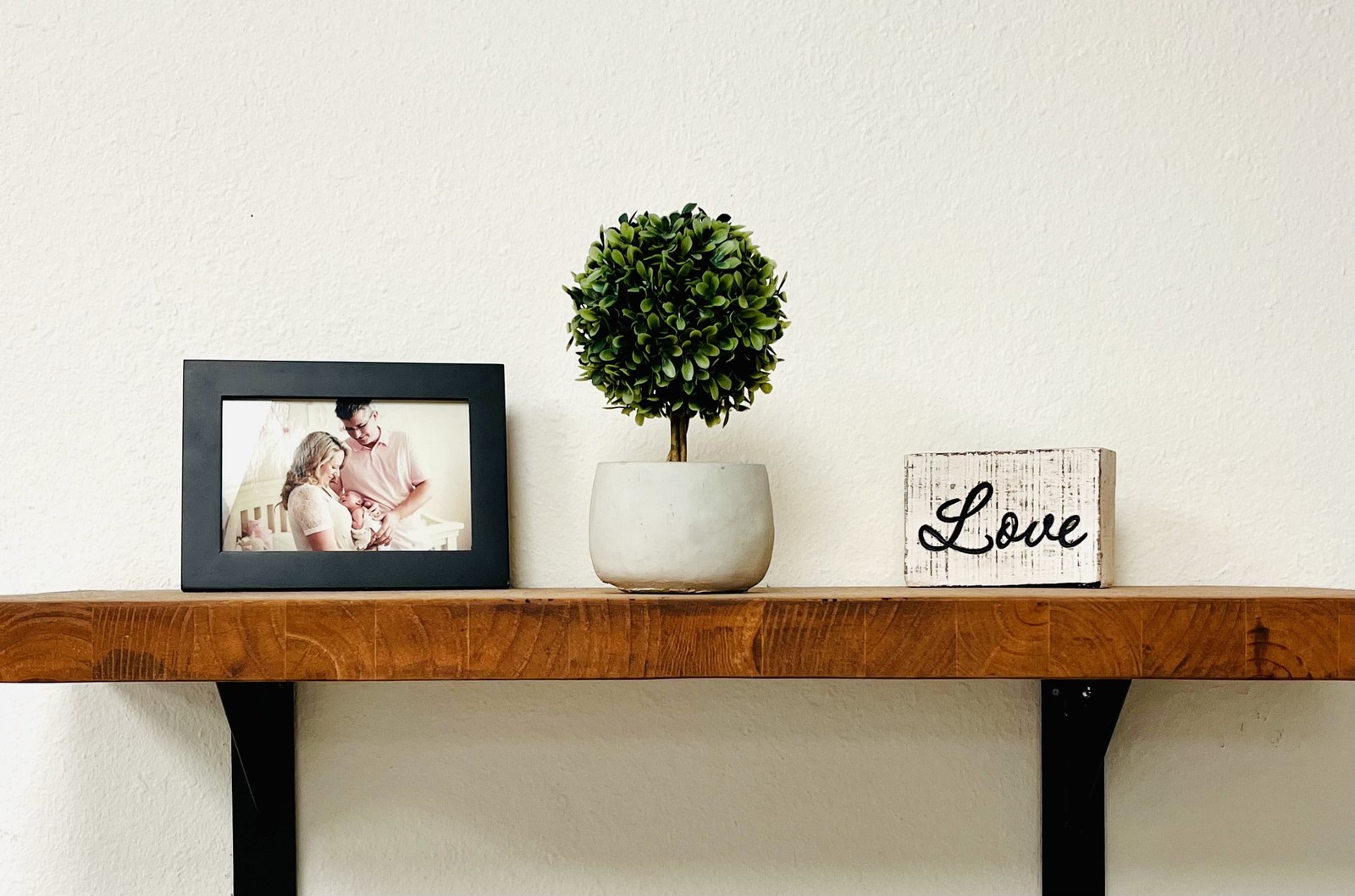 (2 pack 7.5″ Artificial Mini Boxwood Topiary in Gray Cement Planter