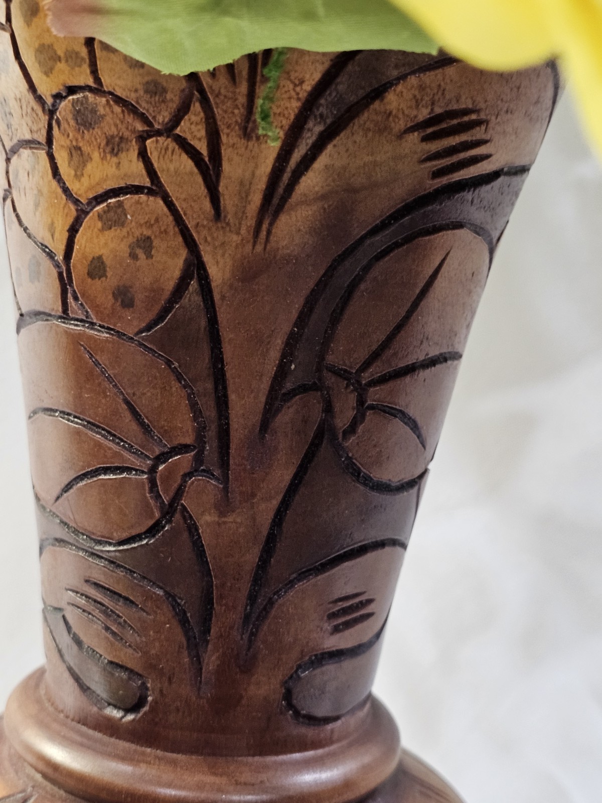 Beautiful Yellow Rose Floral Arrangement in unique handcarved Vase 22″ H x14″ W
