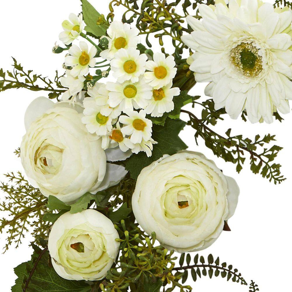 24 In. Artificial Mixed Daisies and Ranunculus Wreath