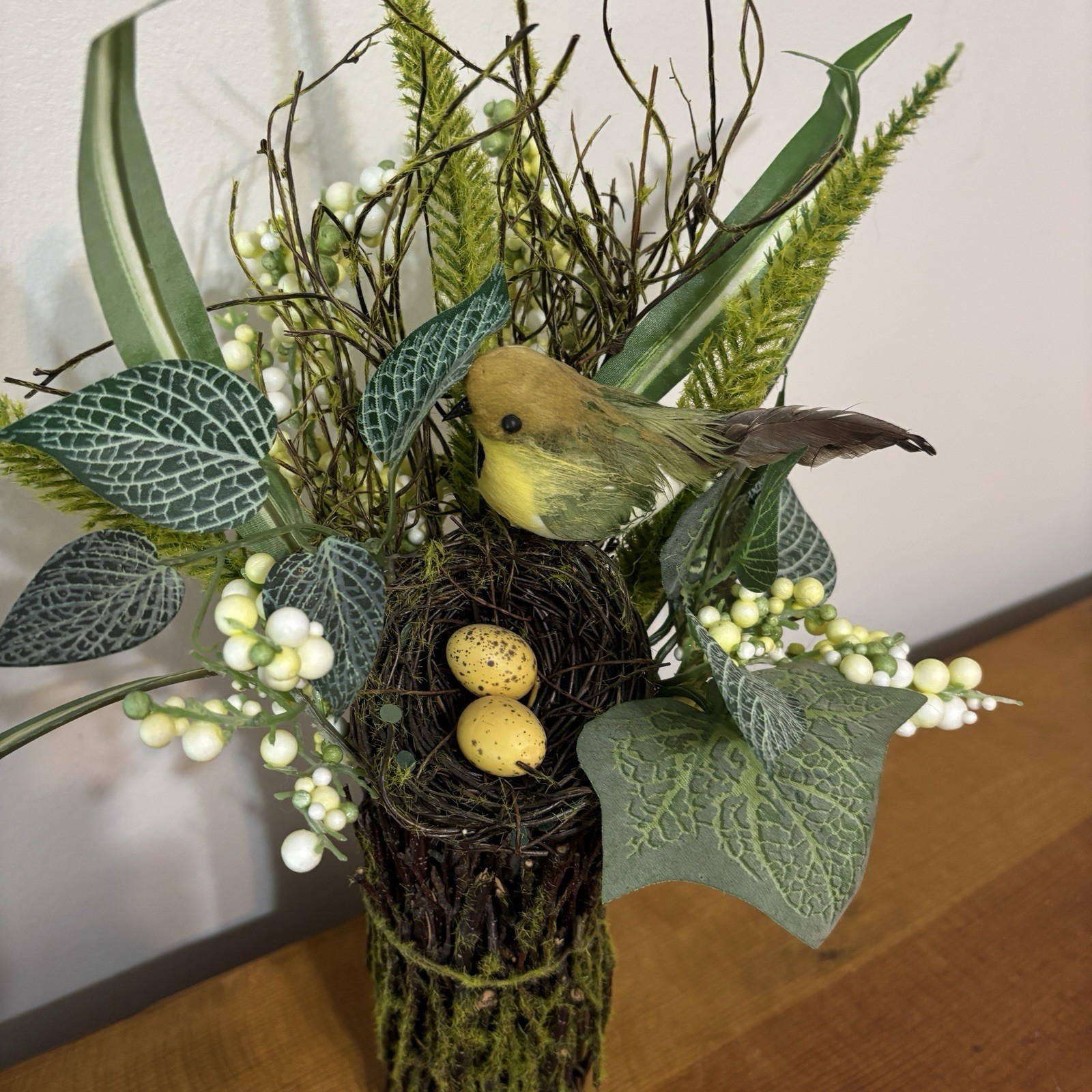 Artificial Grapevine Table Top Bird w Nest & Greenery Decor 14” tall
