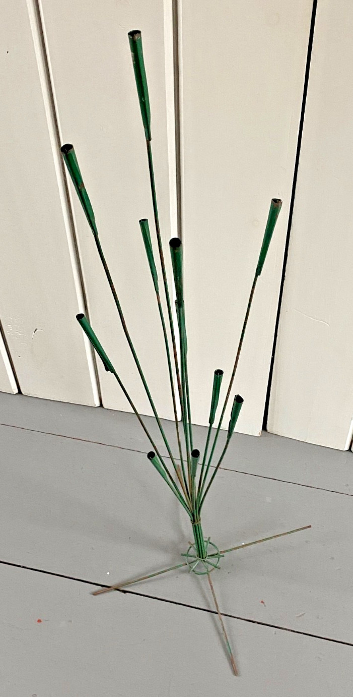 Vtg Rare Green Metal Cattails Grass Flower Frog MCM Kinetic Art Sculpture 37″H