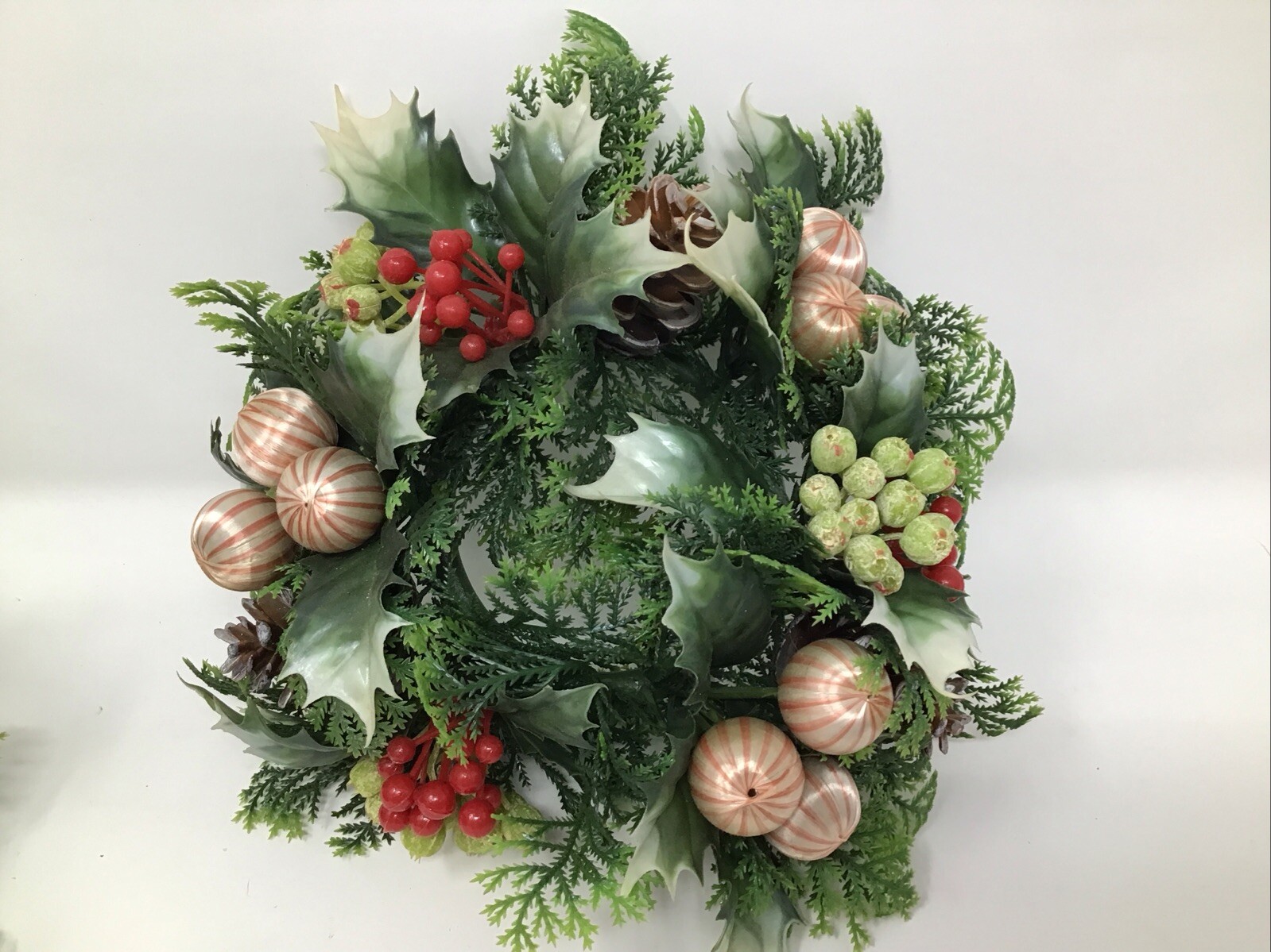 Christmas Wreath Ring Plastic Set Of 3 Berries Holly Bulbs Greens Vintage