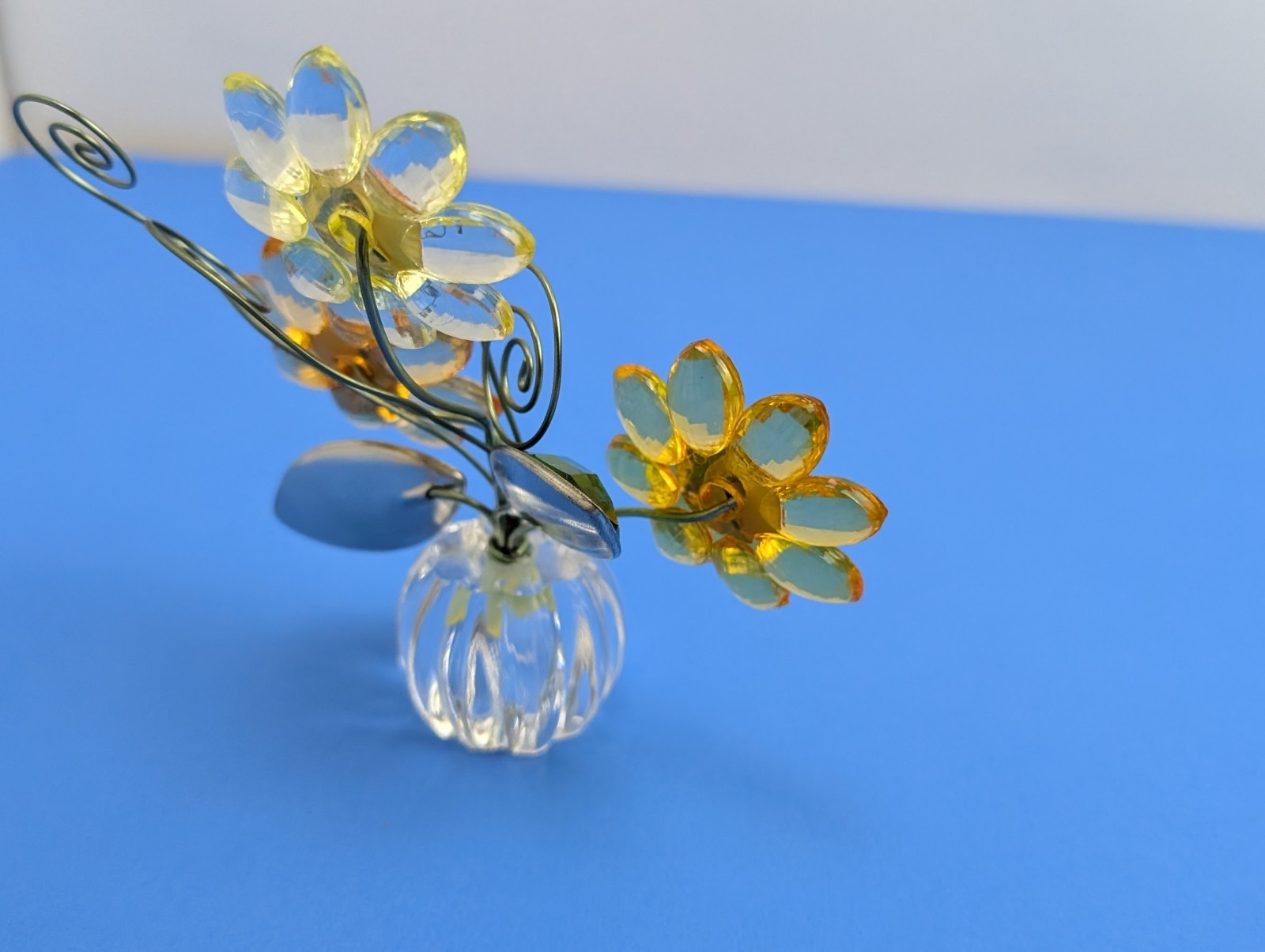 Ganz Crystal Expressions Potted Acrylic Yellow Daisy Flower Wire Figurine 4″