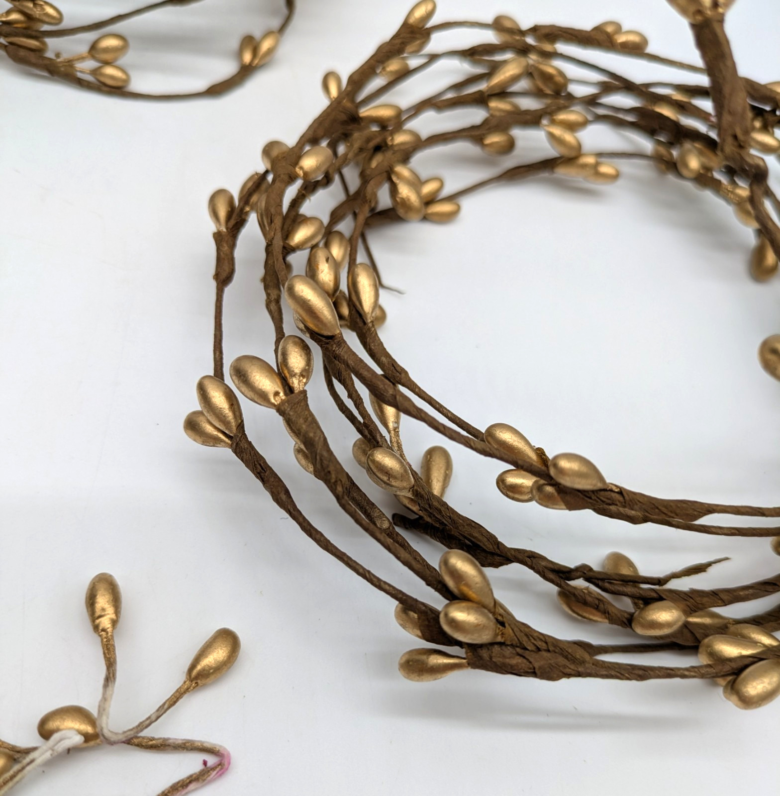 GOLD Pip Berry Garland 28 ft Total of 20″ Individual Strands-Fall Holiday Crafts