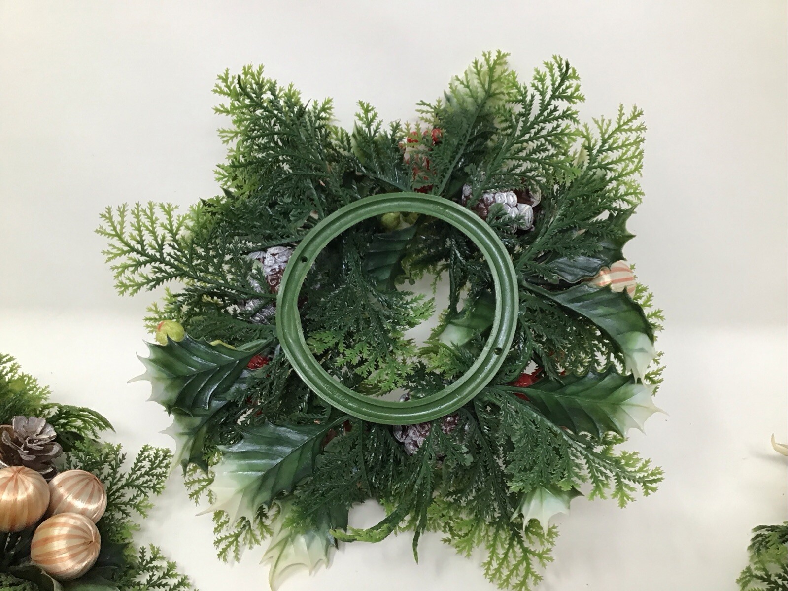 Christmas Wreath Ring Plastic Set Of 3 Berries Holly Bulbs Greens Vintage