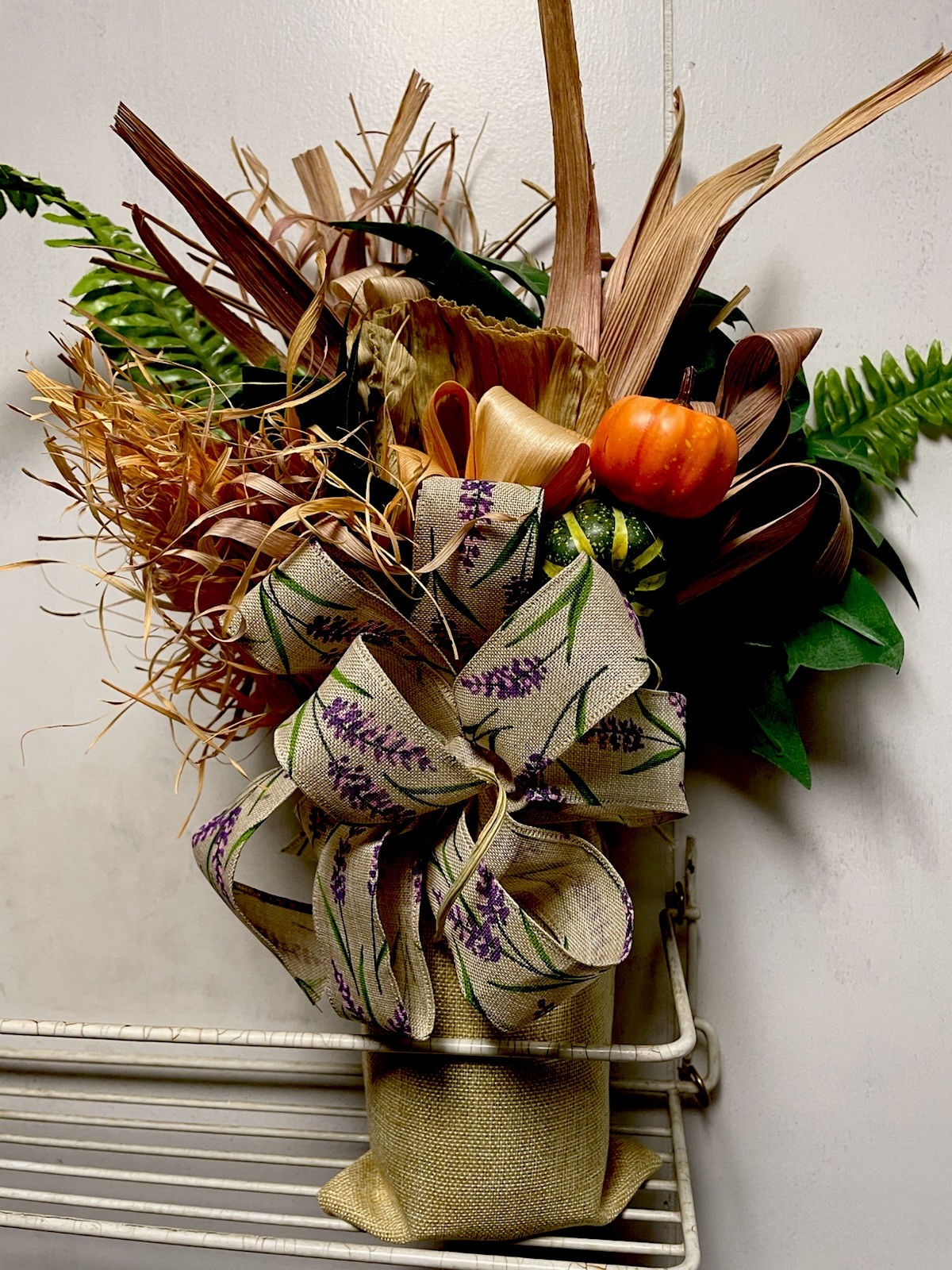 Corn Hucks Flower Arrangements Each Flower Handmade In A Pint Vase With Cover