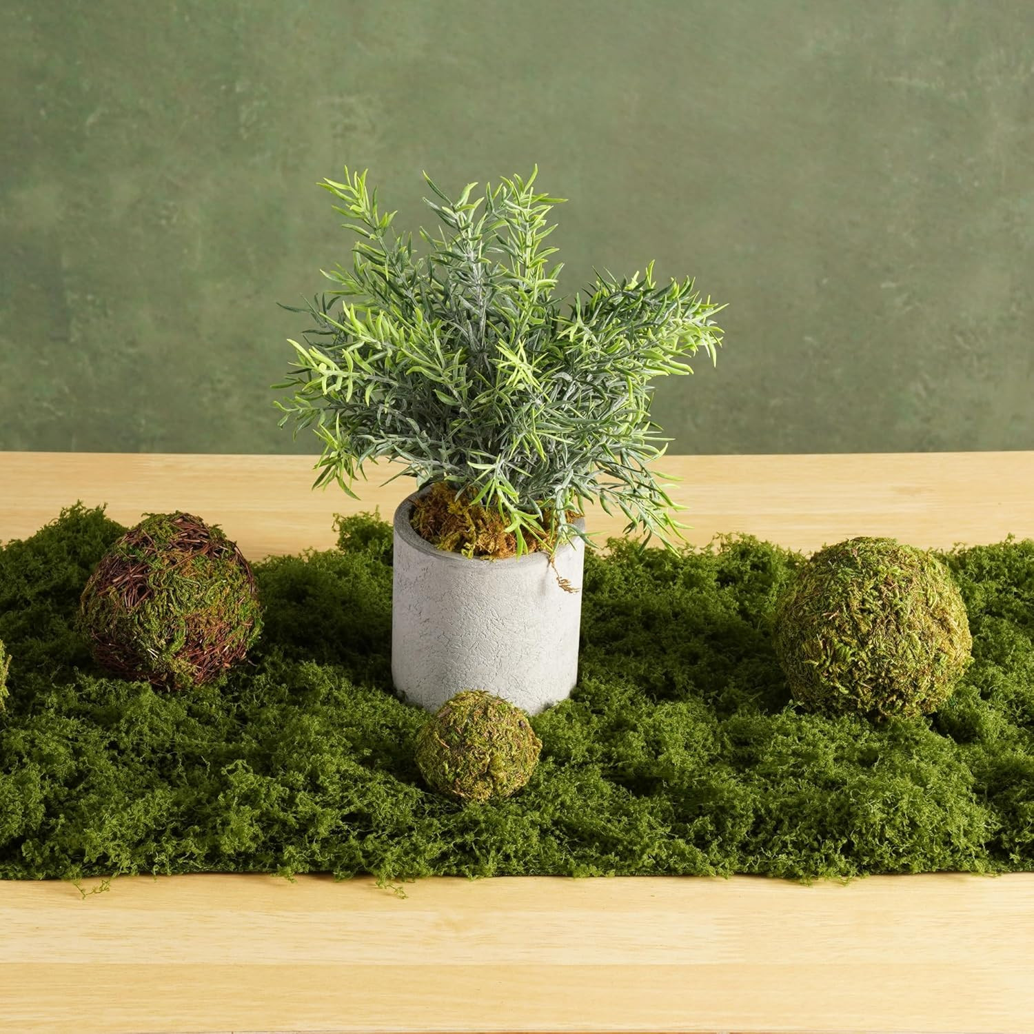 Fake Moss Mat Artificial Moss Roll – 12″ x 71″Cloud Soft Feel Moss Table Runner