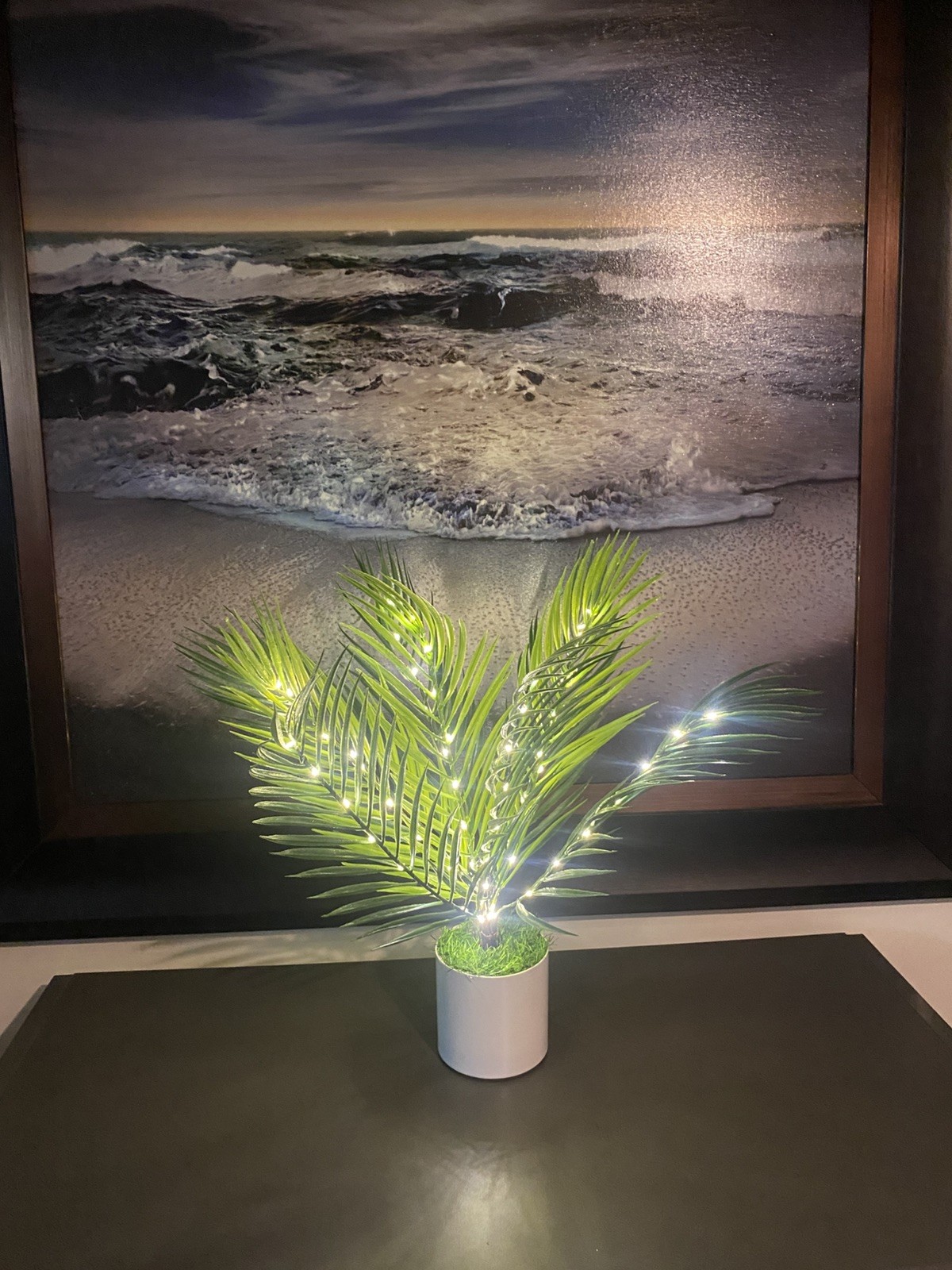 Palm Paradise 19″ Palm Tree Lamp by Twinkling Tree. Uses 3 AAA Batteries. NIB.