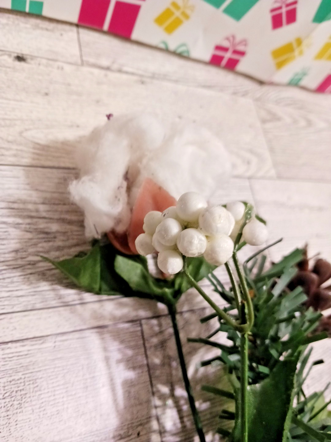 Flowers autumn fall winter cotton pine cone holly berry bouquet lot of 6