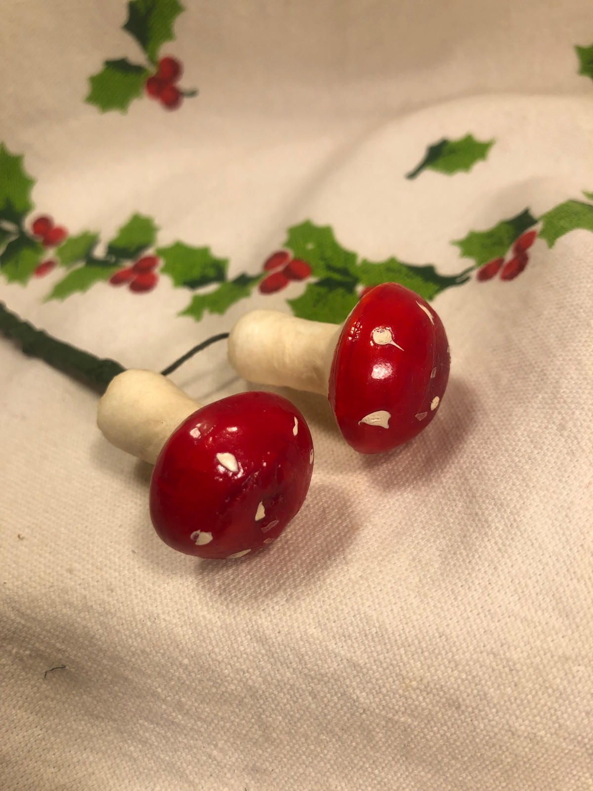 Vintage Floral Pick~ Mini Red Mushroom Floral Pick~ Spun Cotton & Paint