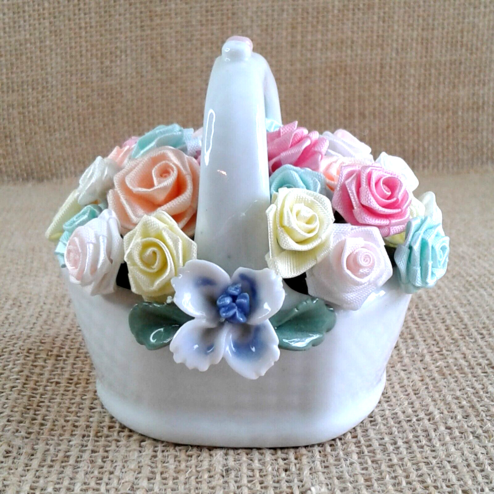 Original Floral Decor Tiny Ribbon Roses Porcelain Basket Chic Country Gift 1447