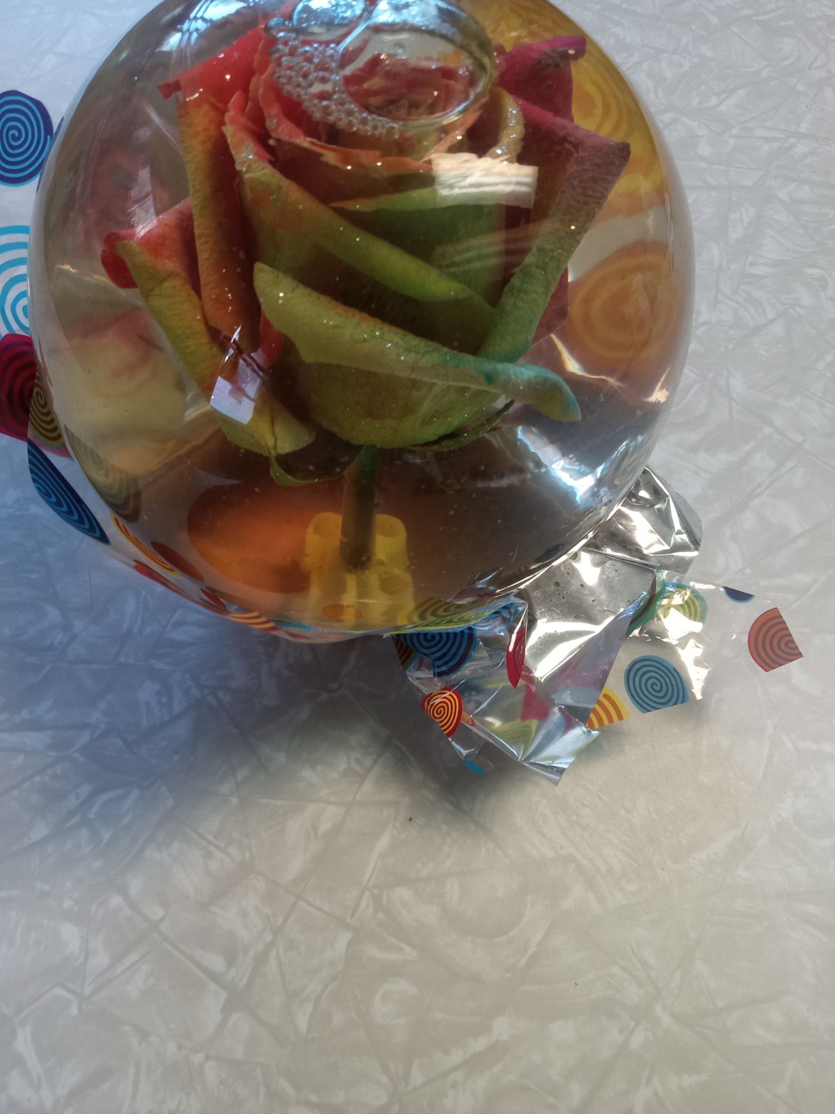 Forever Red/Green glitter ROSE In Glass Ball Water Dome Globe Real Rose 6.5”