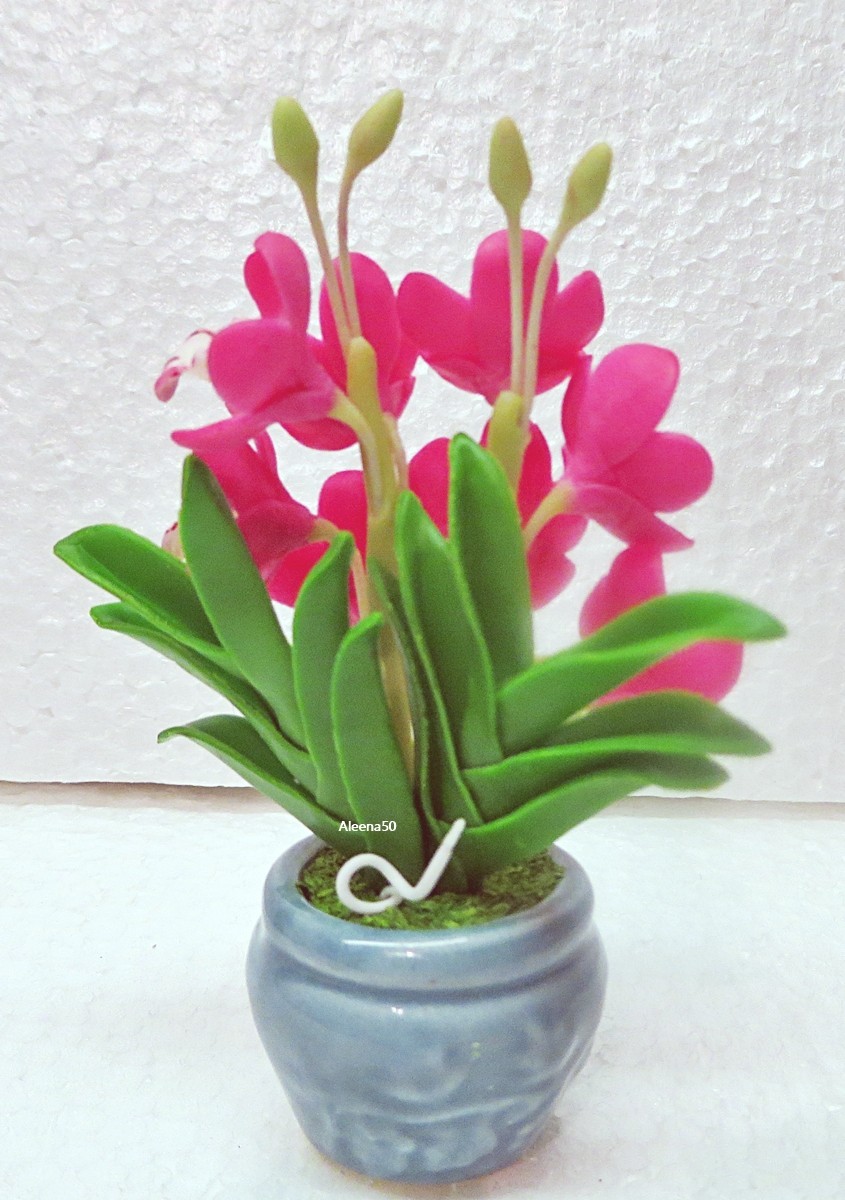 US Stock 4″H Handmade Air-Dry-Clay-Crafted Cymbidium Orchid Arranged in Pot