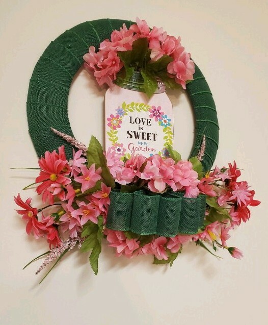 Wreath “LOVE is SWEET in a garden” Green burlap mesh Pink flowers Decor Door 15″