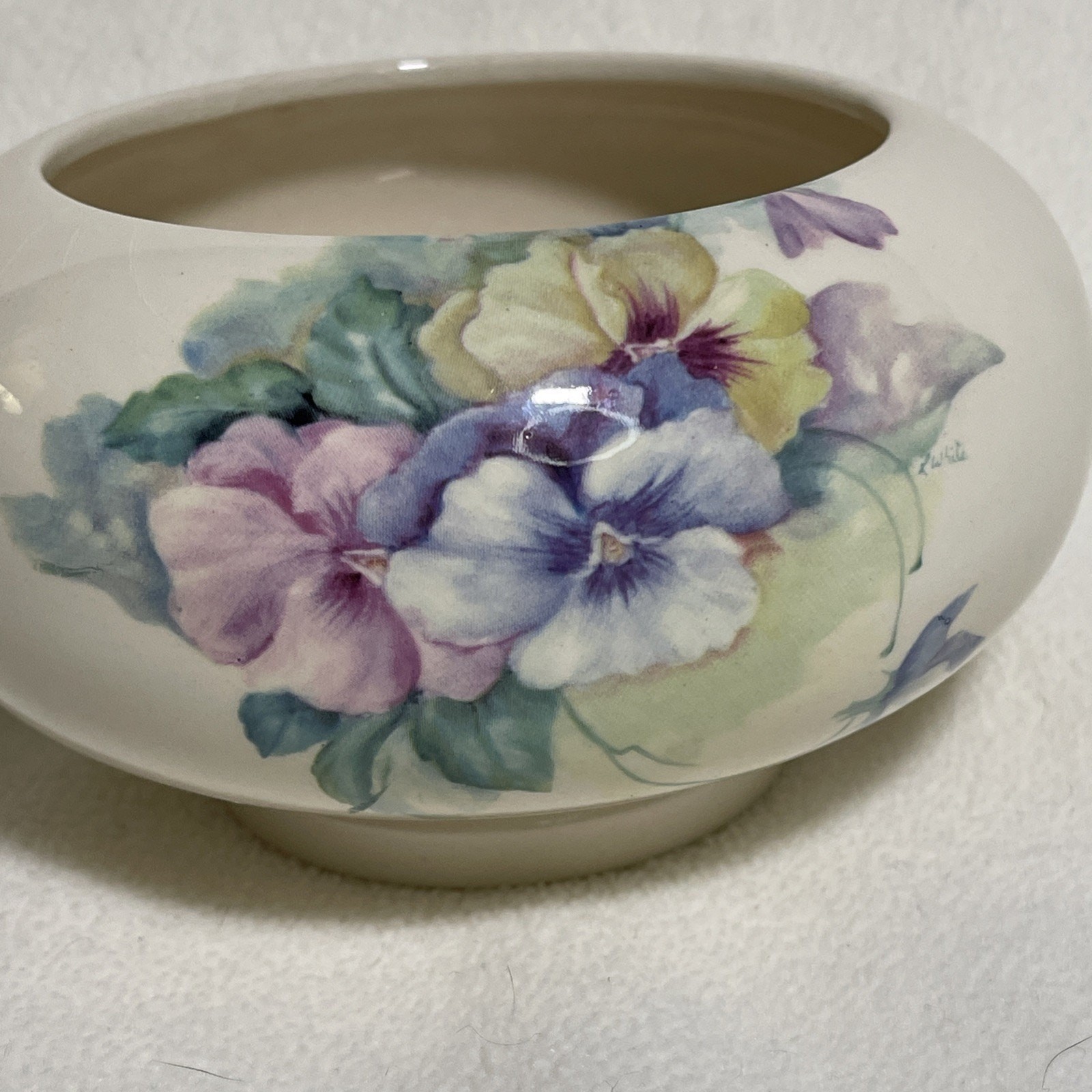 Pansy Plant Pot 6”x4” With 1/2” Pedestal Unmarked