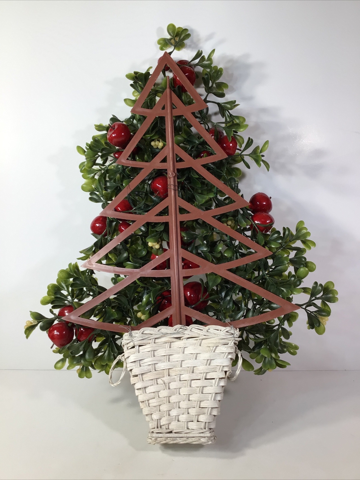Vintage~MCM~ Green Boxwood Style Tree With Red Apples Wall Hanging Decor ~21”