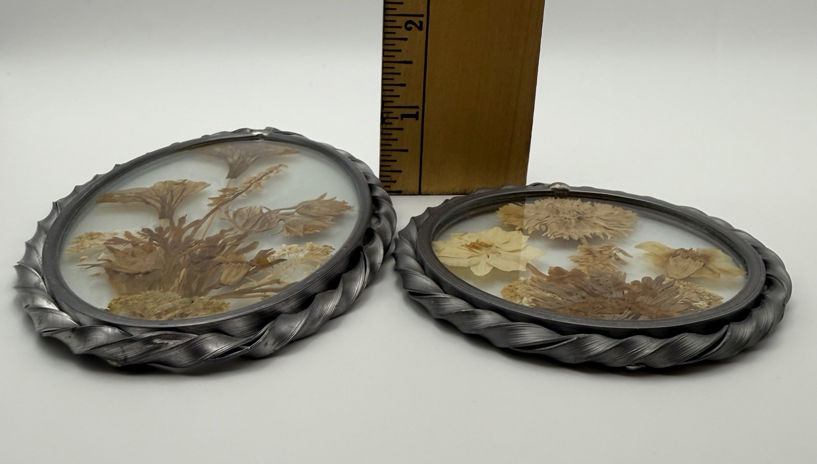 Vintage suncatcher | set of 2 pressed flower arrangements in pewter frames