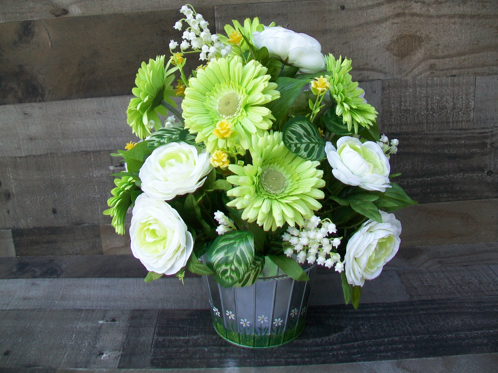 Spring Country Lime Green White Floral Arrangement Centerpiece Silver Tin Vase