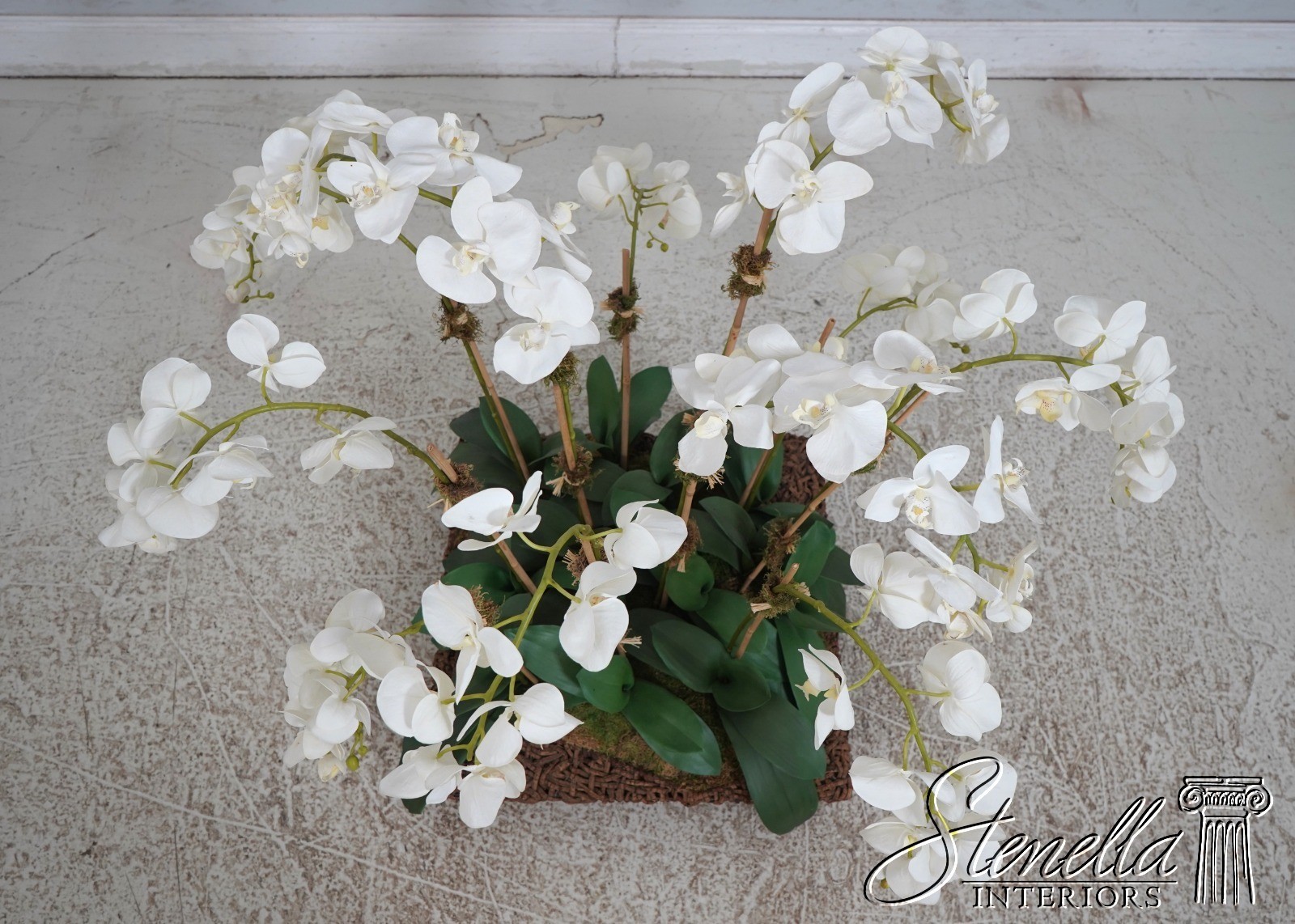 LF67429: Large Silk Flower Mother Orchid In Woven Basket