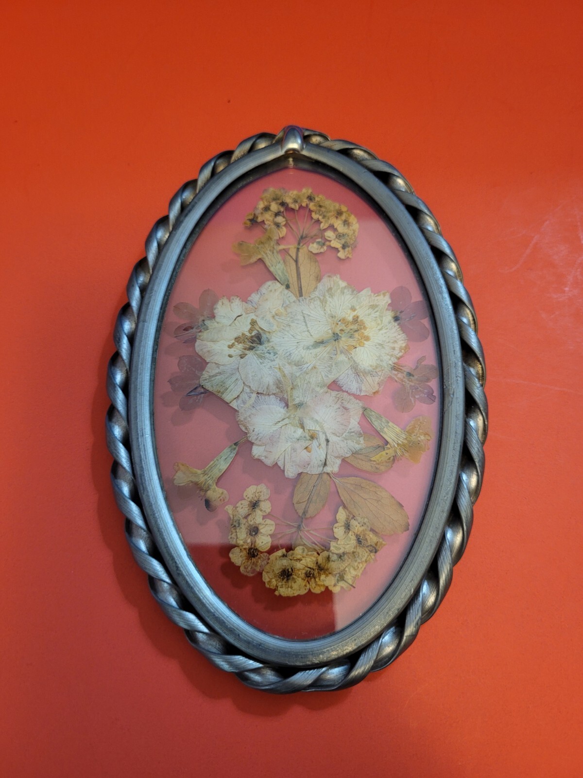 Lasting Impressions Real Pressed Flowers in Glass Oval Metal Frame Suncatcher 6”