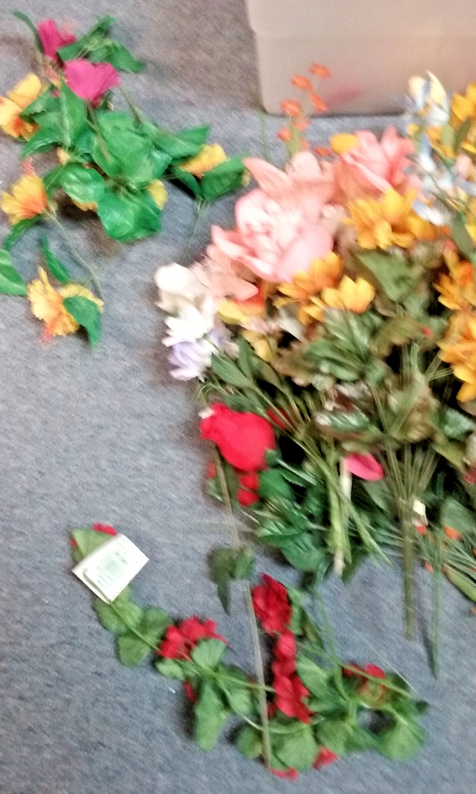 Artificial Flowers Group Realistic Fake Colorful Summer Flowers with Stems NWT