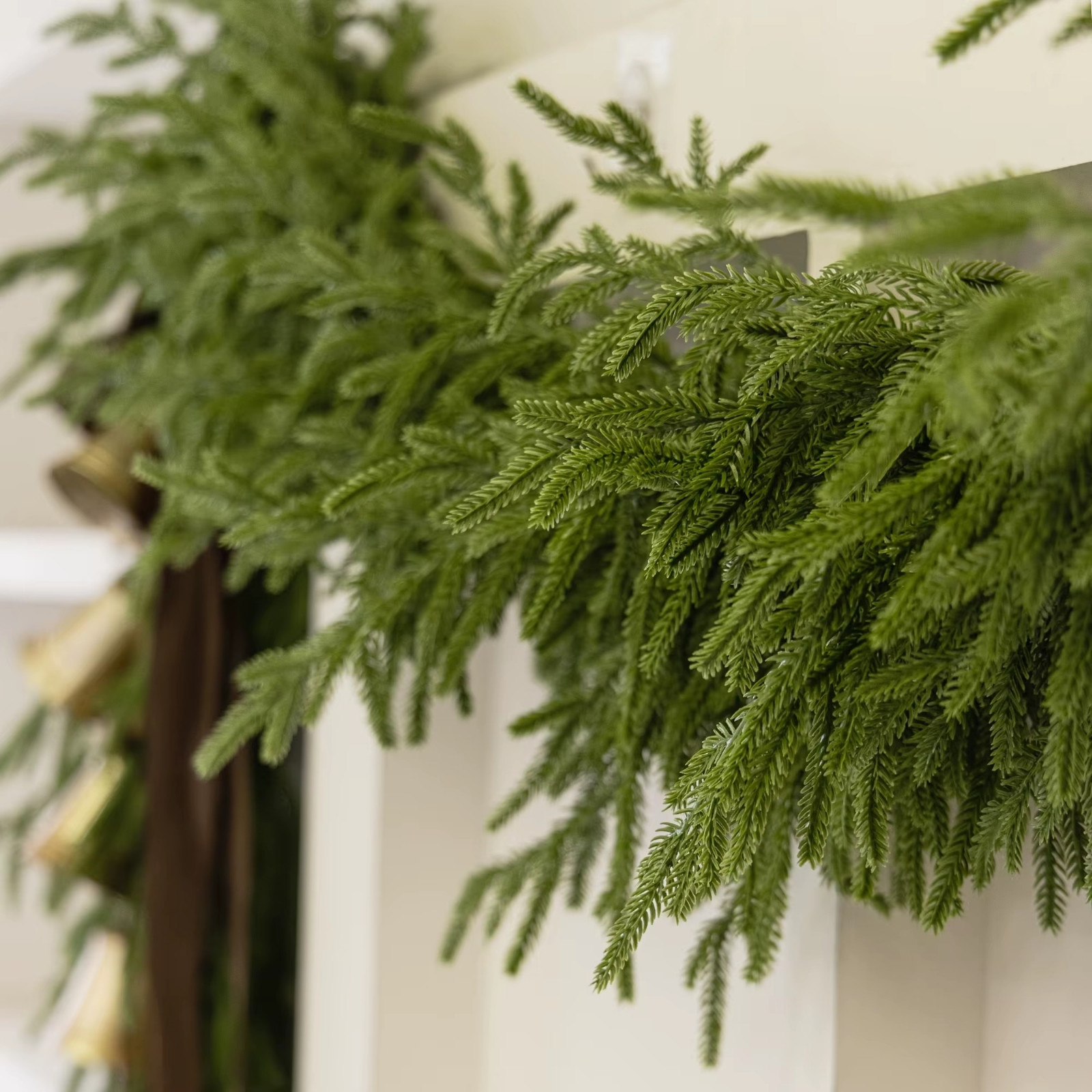12PCS Artificial Cedar Sprigs Greenery Picks Tabletop Home Decor without pot