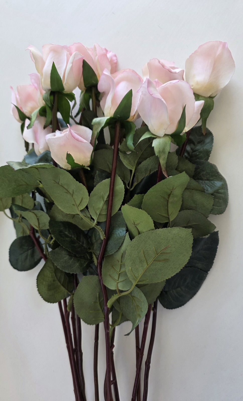 Delicate Pink & White Roses, Closed & Open, Groups of 4 *preowned, Gorgeous*