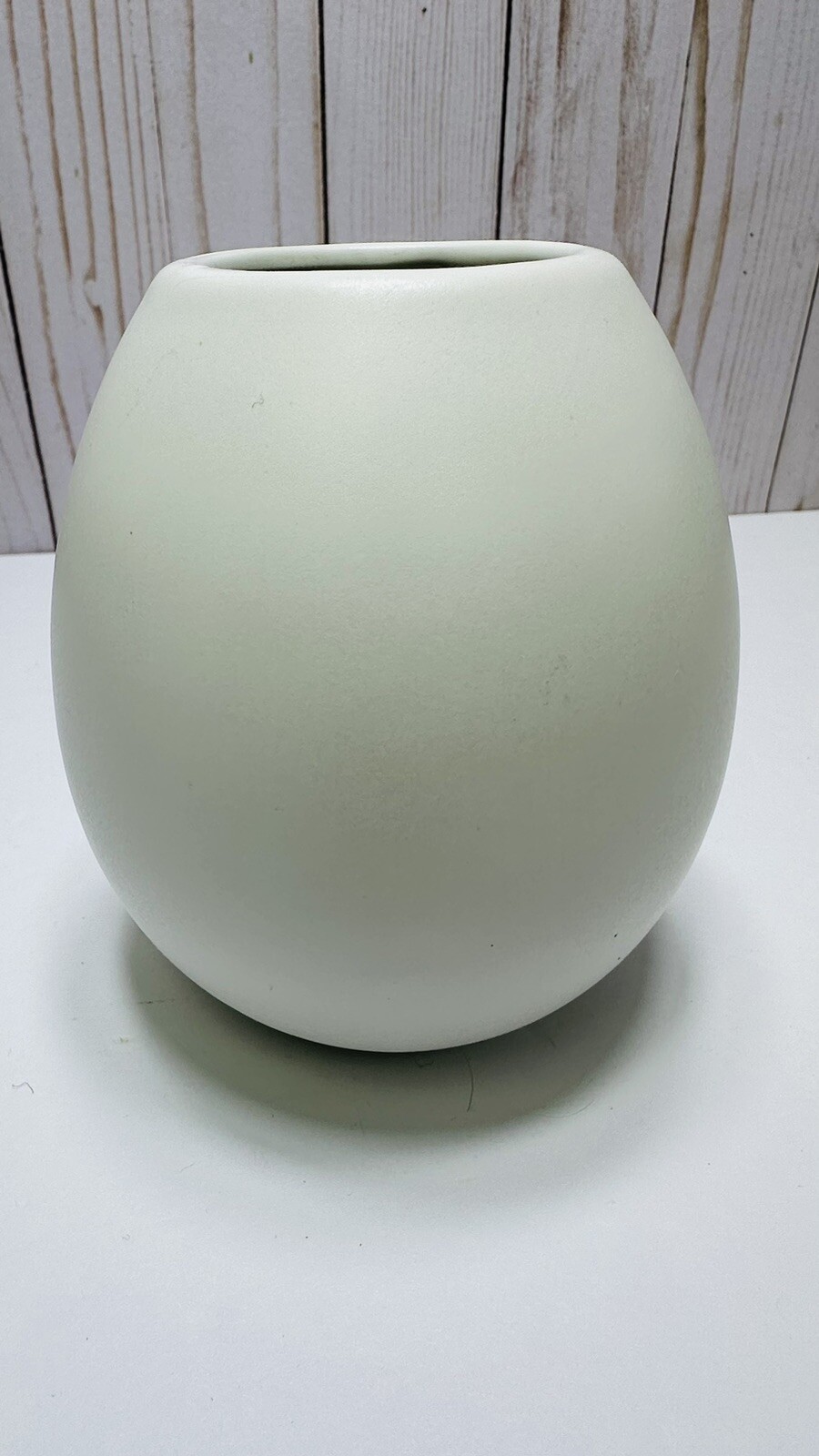 Farmhouse / Modern Decor New White Stoneware Vase, Home & Kitchen Decor