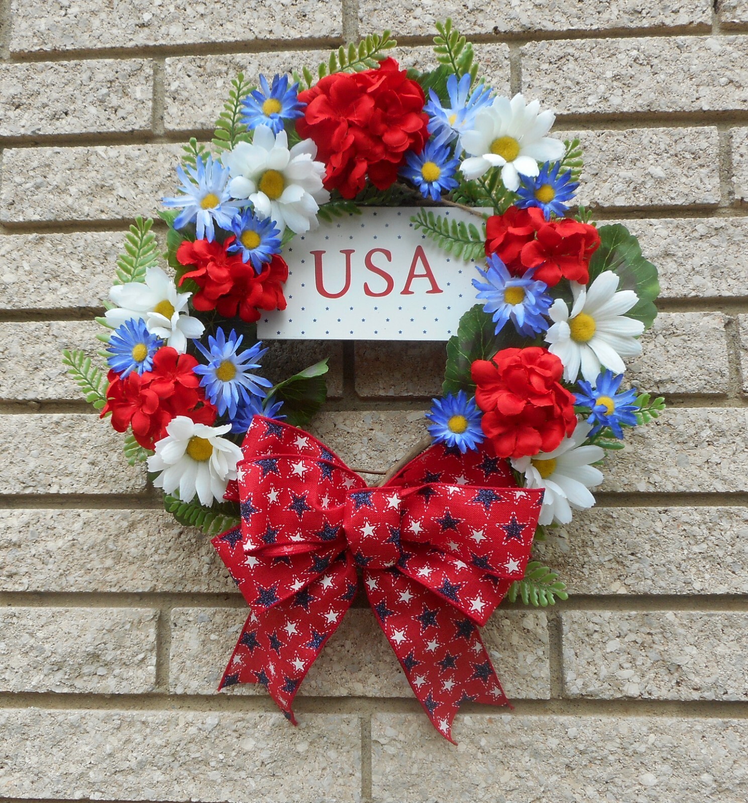 15″ USA Patriotic July 4th Red White Blue Floral Summer Grapevine Wreath