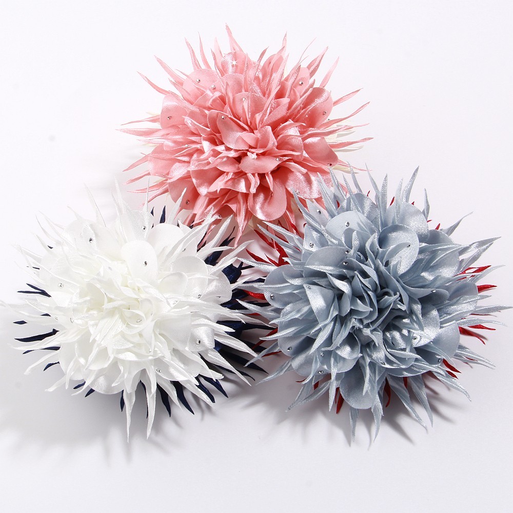 With Beard Edge9.5cm New Women’s Flower Brooch with Tassel Beads Handmade Craft