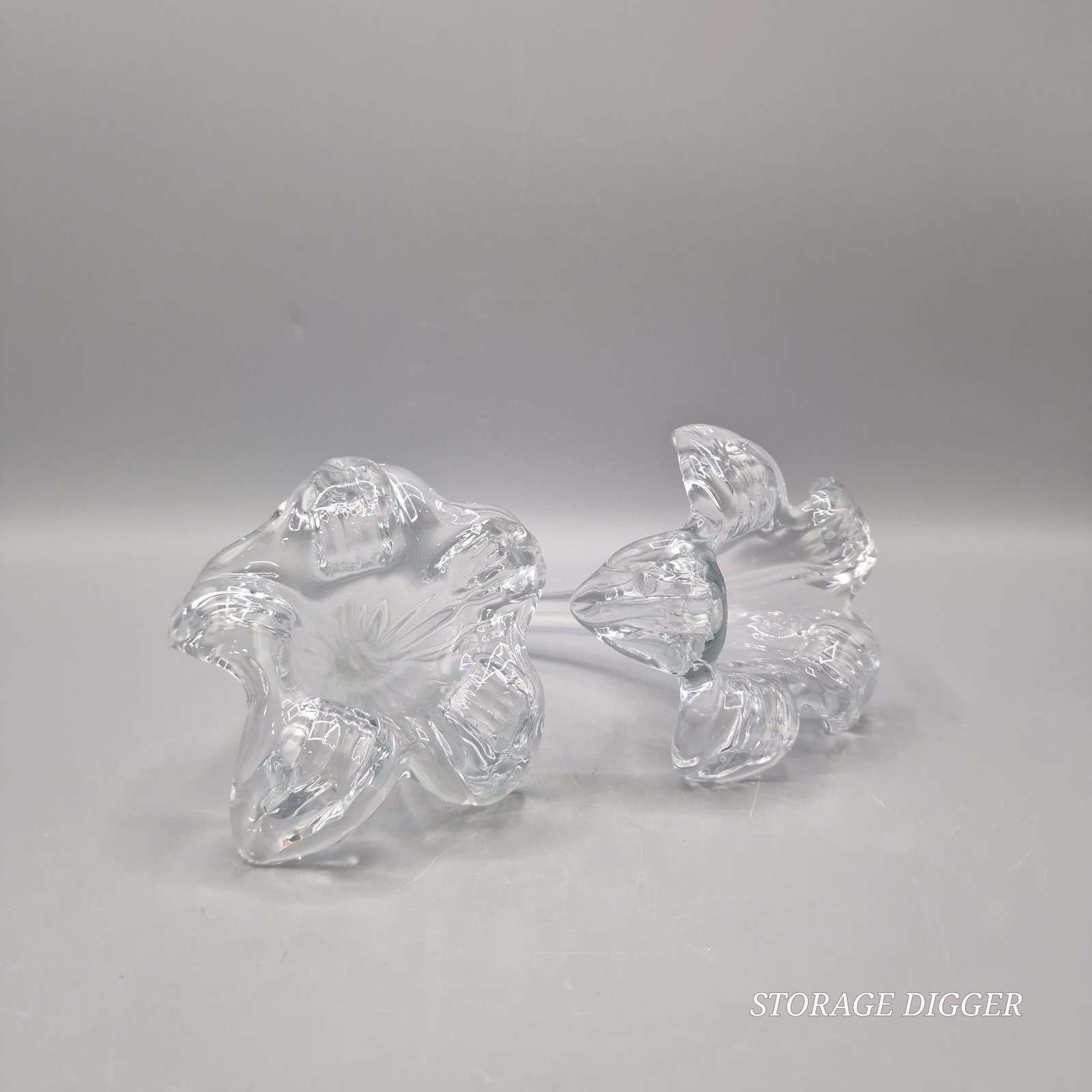Vintage Set of 2 Clear Glass Blooming Lily Flower Hand Blown Glass Decor 7″ Long