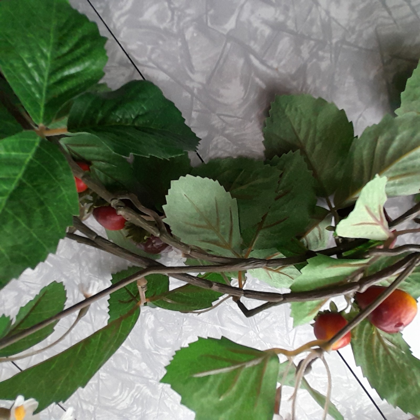 Artificial Strawberry Flower Plant Vine Strawberry White Flowers Garland 6ft