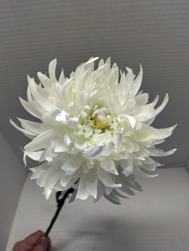 Artificial natural feel chrysanthemum stems WHITE