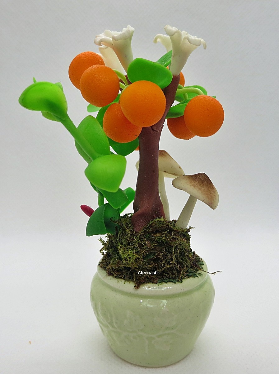 US Stock 4″H Handmade Air-Dry-Clay Miniature Orange Tree Arranged in Pot