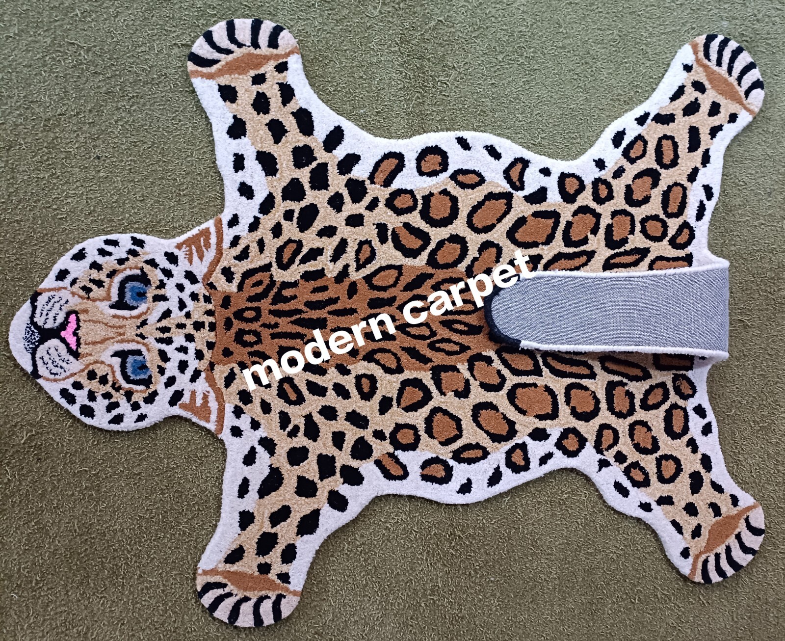 Leopard Rugs 3×5 Feet Handmade 100% Woolen Hand Tufted For Home Decoration