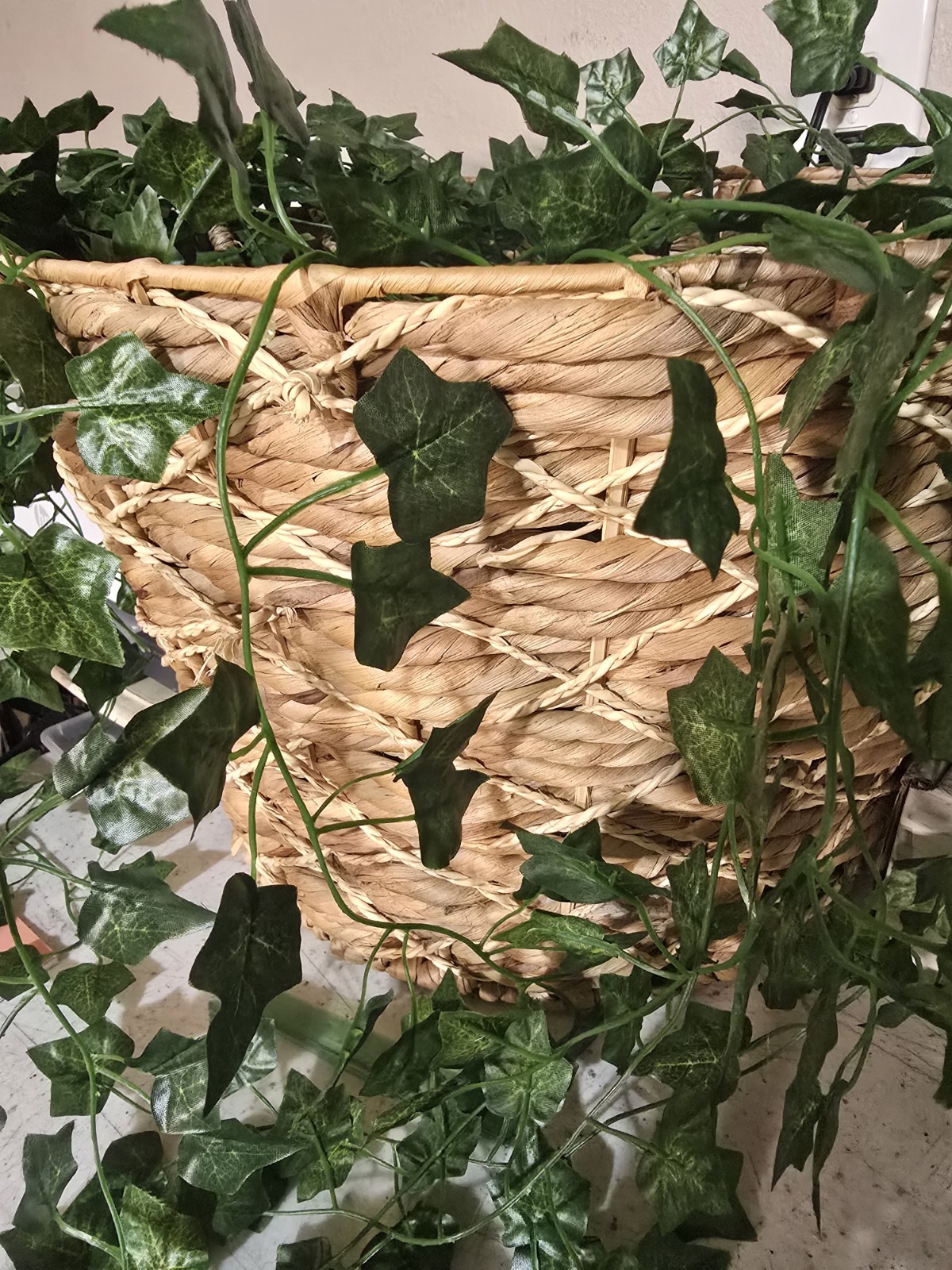 Fake Vines for Room Decor(12 Pack 84 Feet) Aesthetic Artificial Plant Ivy Leaves